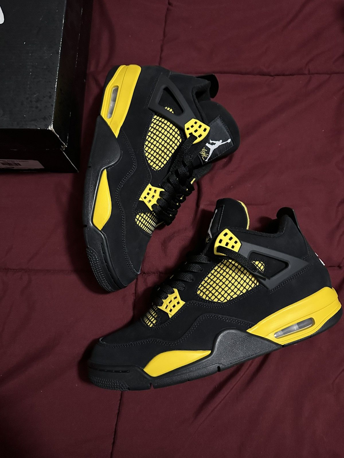 Jordan Brand Jordan 4 yellow thunder ⛈️ Size US 10 / EU 43 - 2 Thumbnail