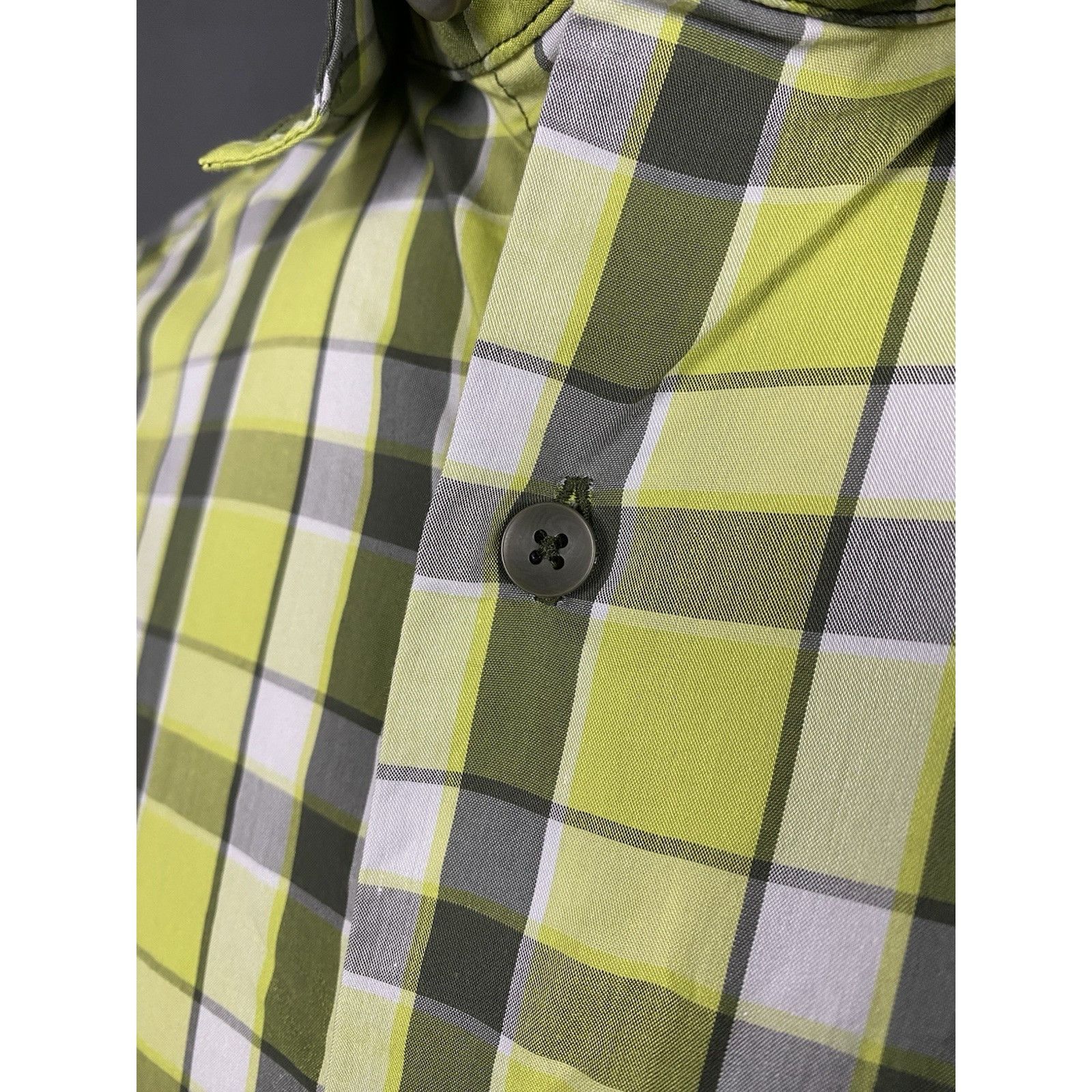 Arc'teryx MINT! Arc'Teryx Men' Green Checked Short Sleeve Shirt Size M Size US M / EU 48-50 / 2 - 8 Thumbnail