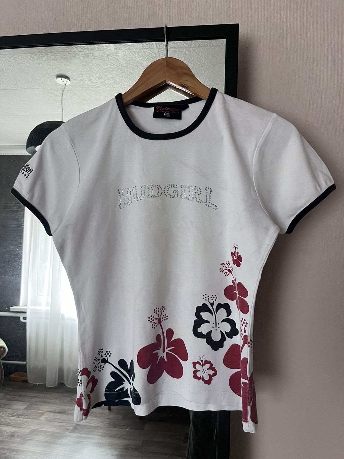 Cotton Traders BUDWEISER BUDGIRL COTTON TRADERS FLOWERS WHITE VINTAGE TEE Size XL / US 12-14 / IT 48-50 - 3 Thumbnail