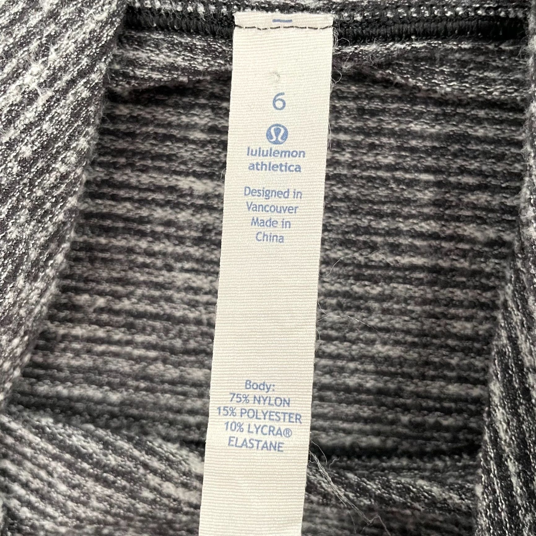 Lululemon VINTAGE Lululemon Hoodie Womens 6 Black Gray Pullover Thumb Holes Heathered Athletic Outdoor Sports Size M / US 6-8 / IT 42-44 - 6 Thumbnail