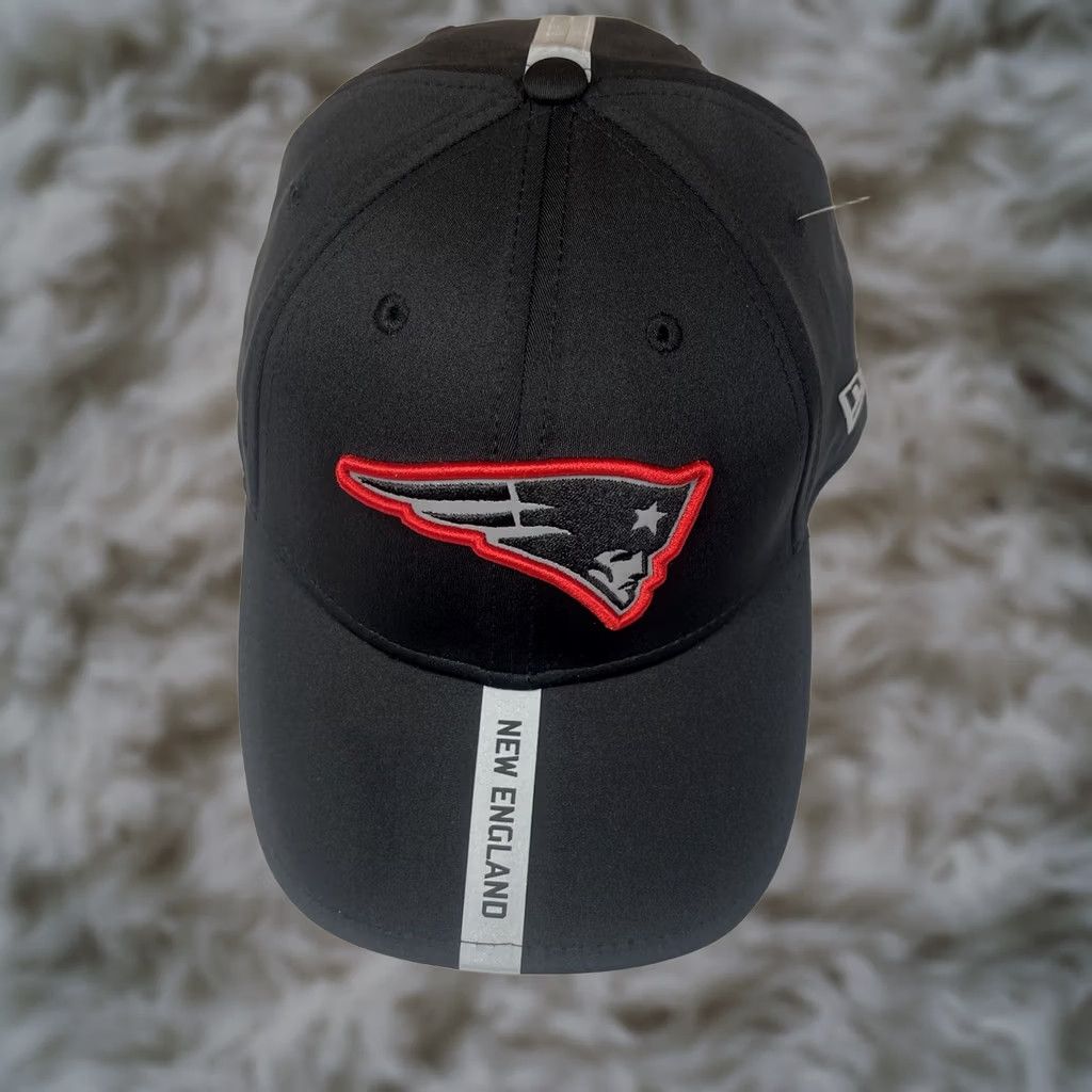 New Era VINTAGE New Era 9Forty Hat Adult NE Patriots Stretch Adjustable StrapBack Baseball Cap Size ONE SIZE - 1 Thumbnail