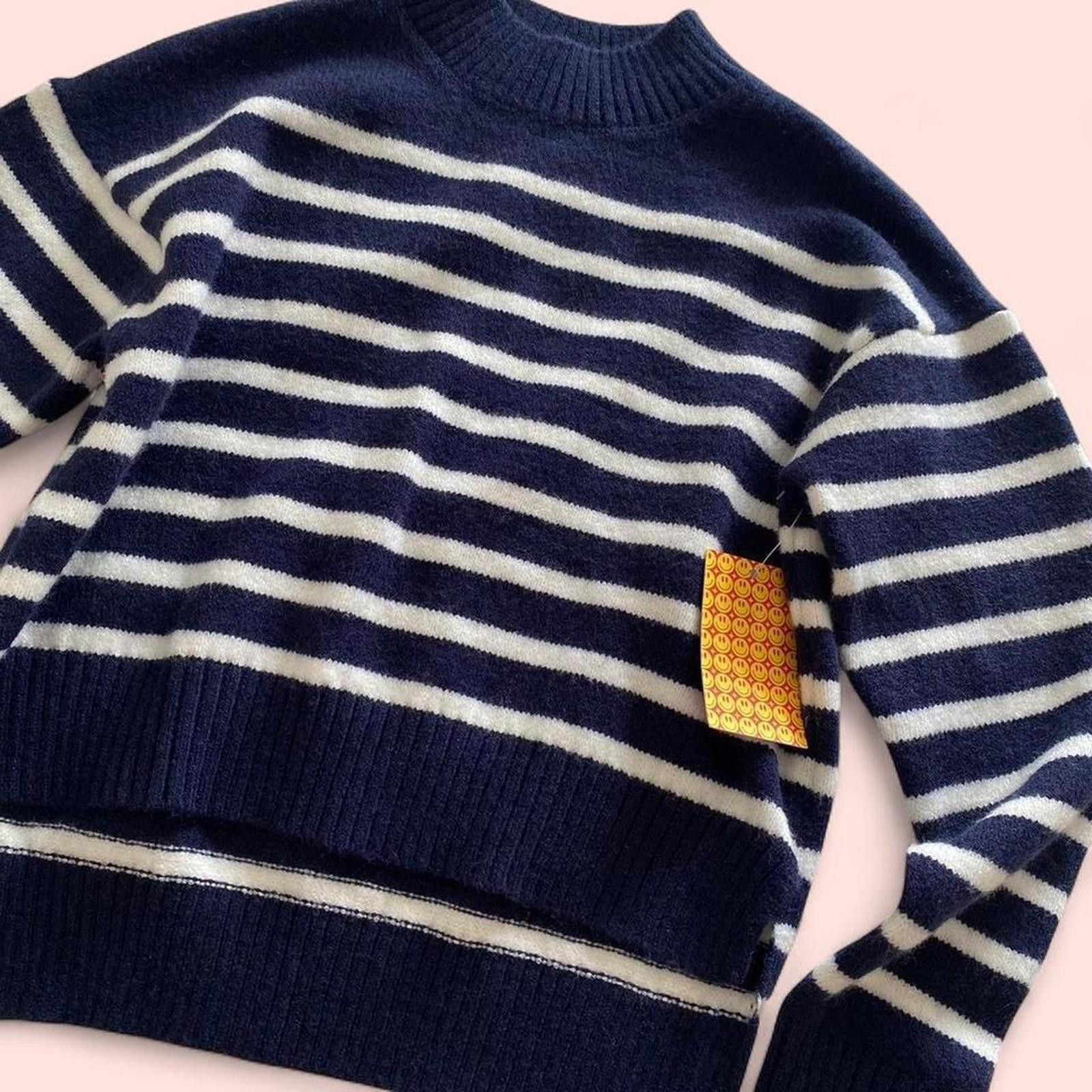 Other Coco and shay- soft and cozy navy white striped sweater Size XS / US 0-2 / IT 36-38 - 5 Thumbnail