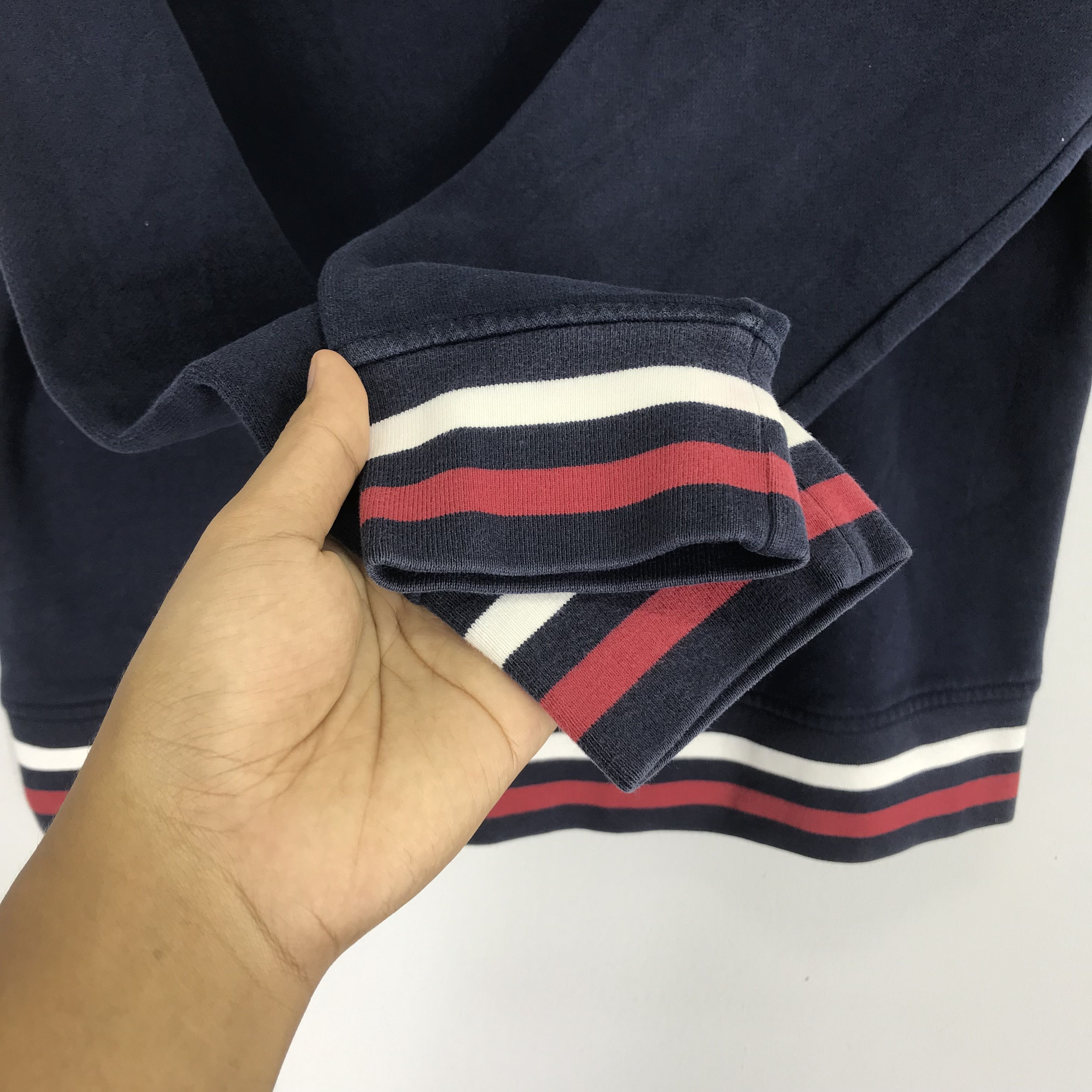 Tommy Hilfiger Vintage Tommy Hilfiger Blue Sweatshirt - 72 Size US M / EU 48-50 / 2 - 5 Thumbnail