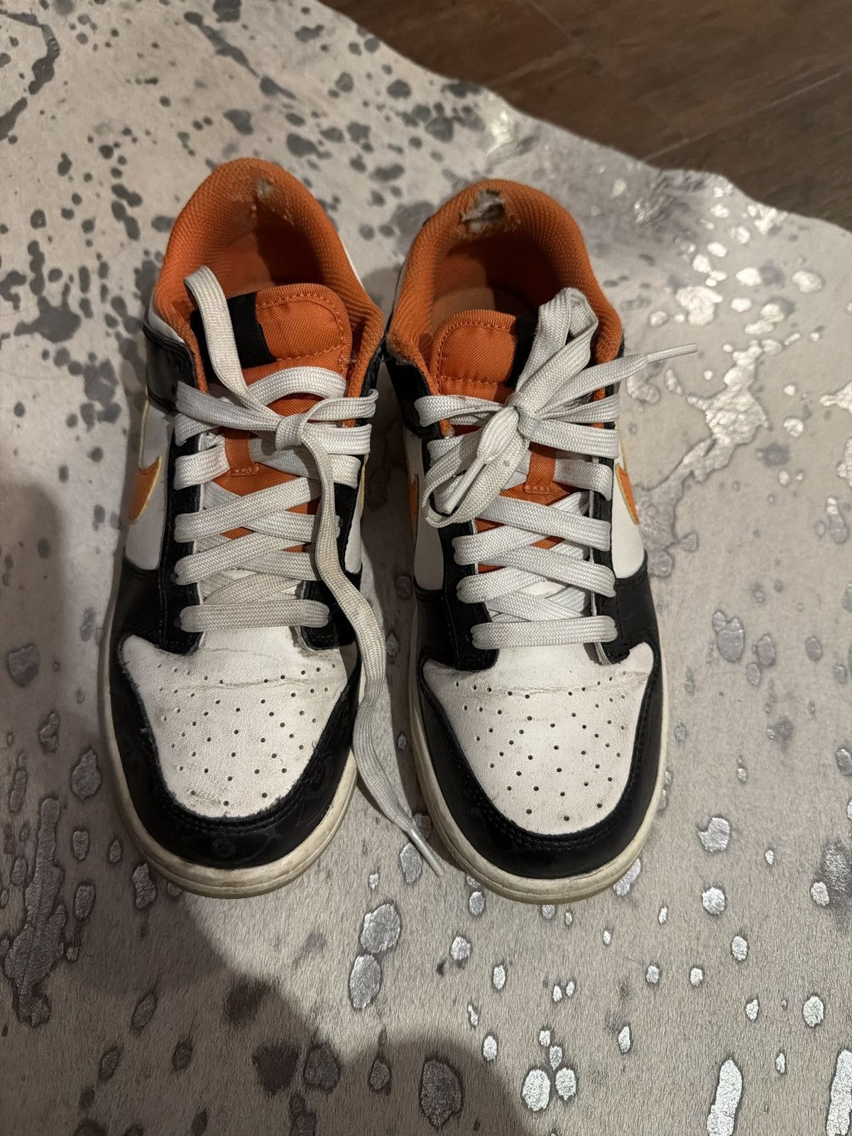 Nike Halloween dunks size 6.5Y Size US 6.5 / EU 39-40 - 3 Thumbnail