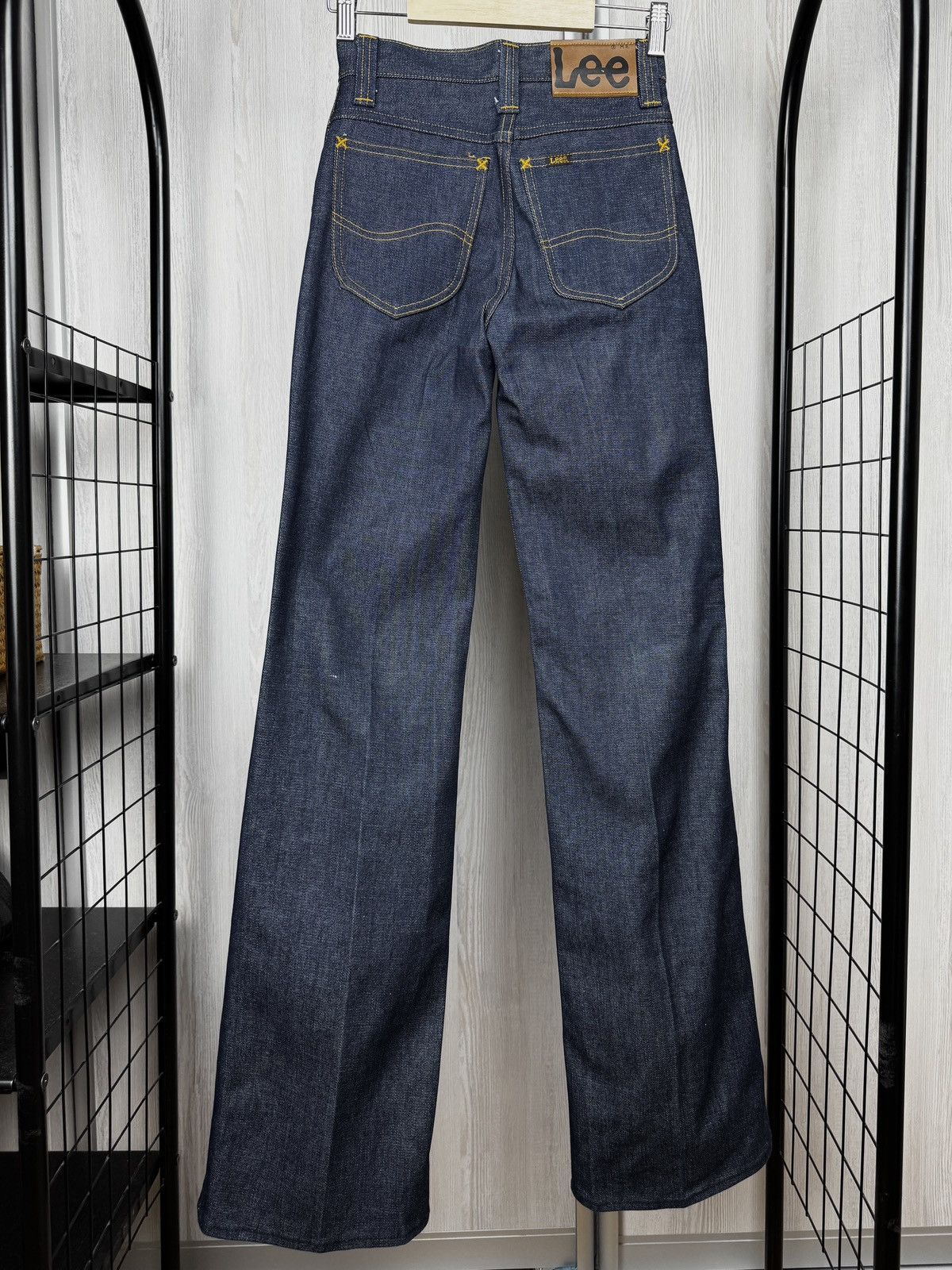 Lee Lee vintage 70s raw indigo blue flared wide jeans boot cut Size 26" / US 2 / IT 38 - 1 Thumbnail