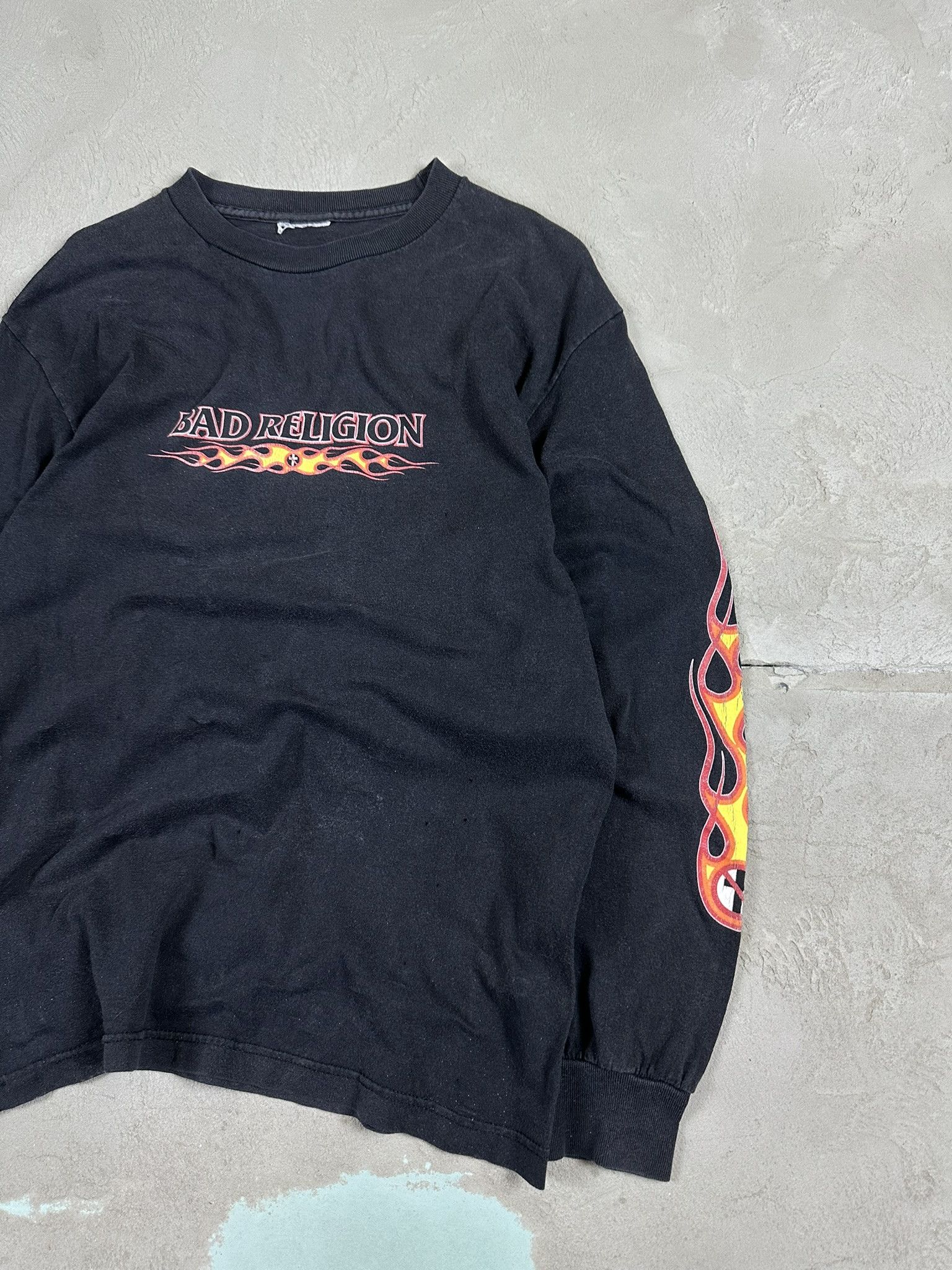 Band Tees 2000s Vintage Bad Religion Flame Rock Band Y2k T-shirt Size US XL / EU 56 / 4 - 4 Thumbnail