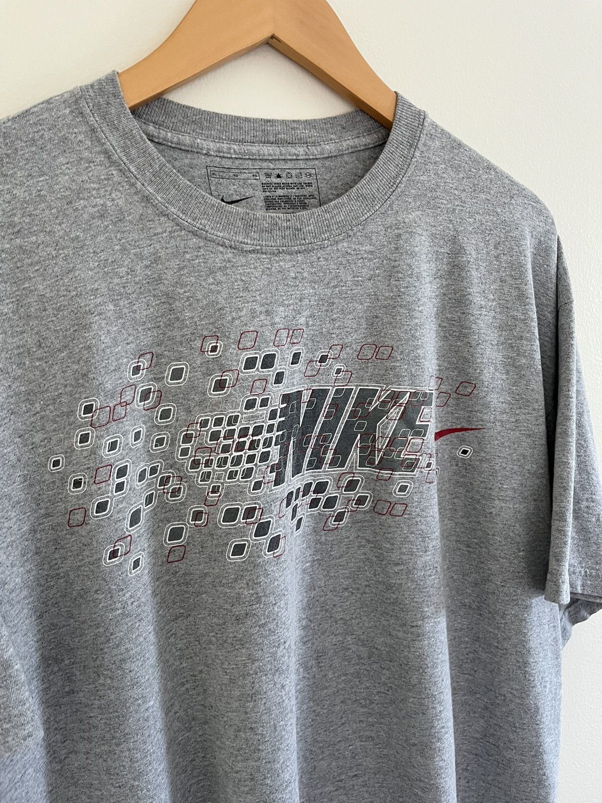 Nike × Vintage VINTAGE 00’S NIKE SWIM GRAPHIC T-SHIRT Size US XL / EU 56 / 4 - 3 Thumbnail