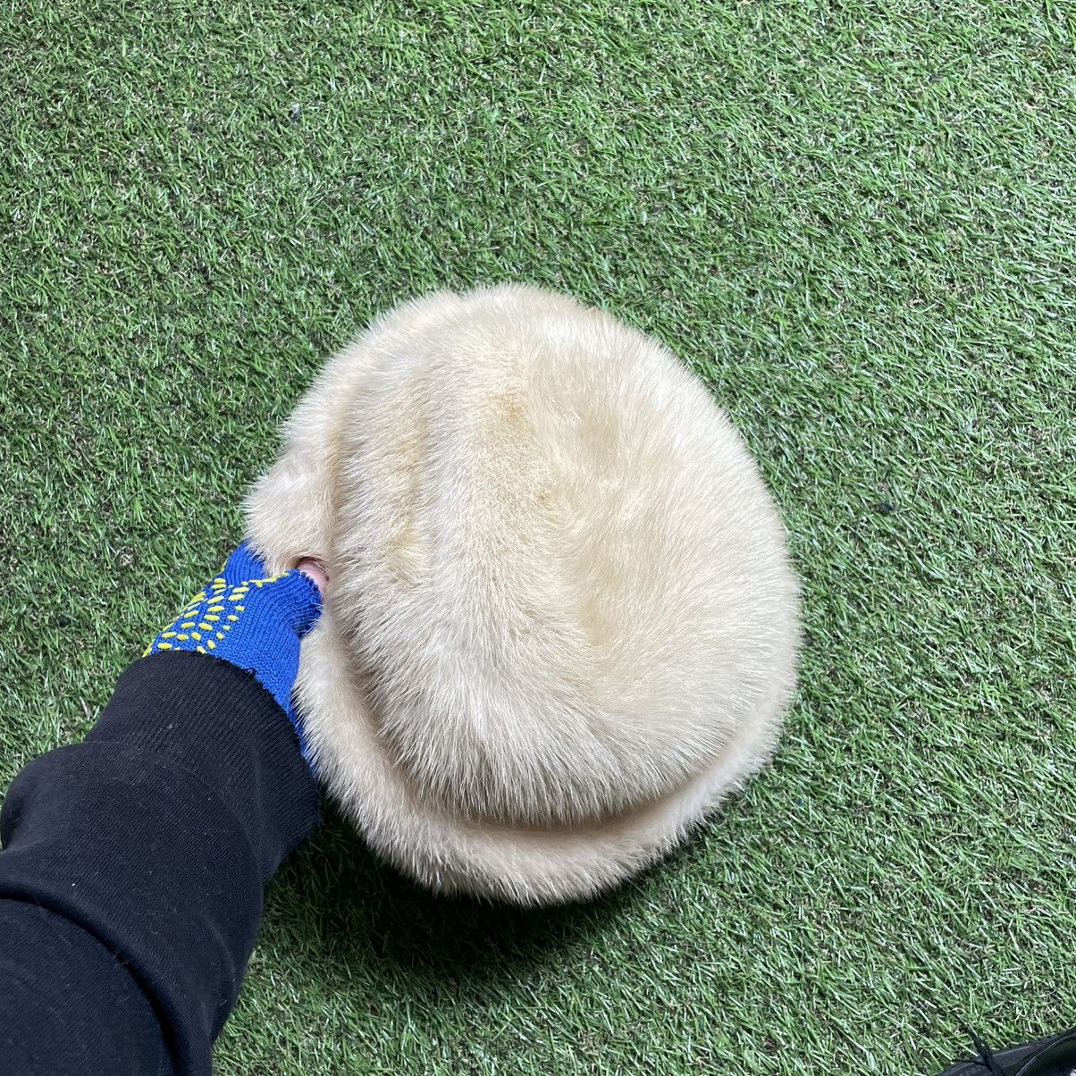 Vintage Vintage 1990s Cream Fur Hat Brutalist Grunge Streetwear OS Size ONE SIZE - 3 Thumbnail