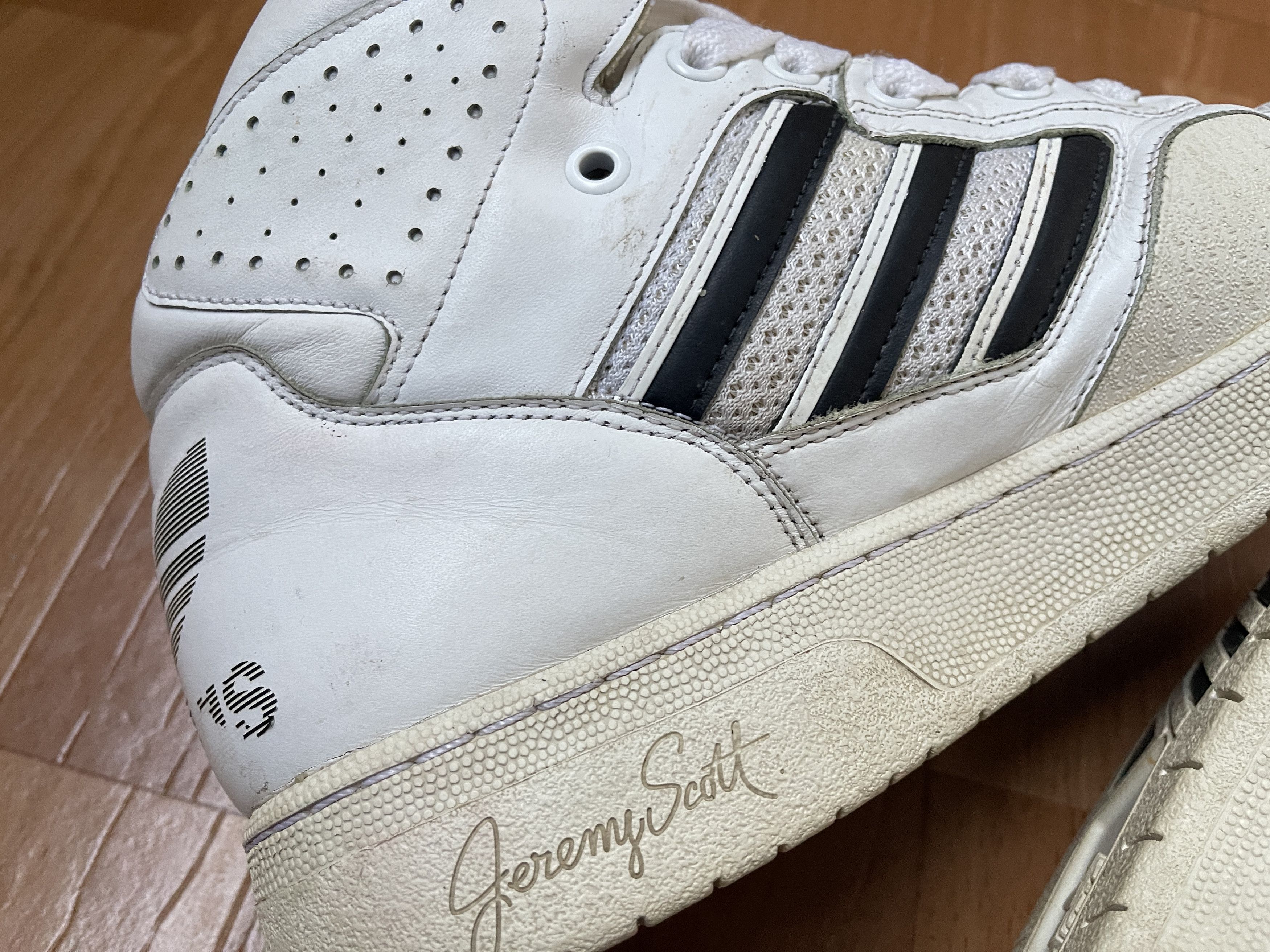 Adidas × Jeremy Scott Adidas sneakers, Jeremy Scott Instinct, Hi Top shoes, V24529 Size US 11.5 / EU 44-45 - 14 Thumbnail