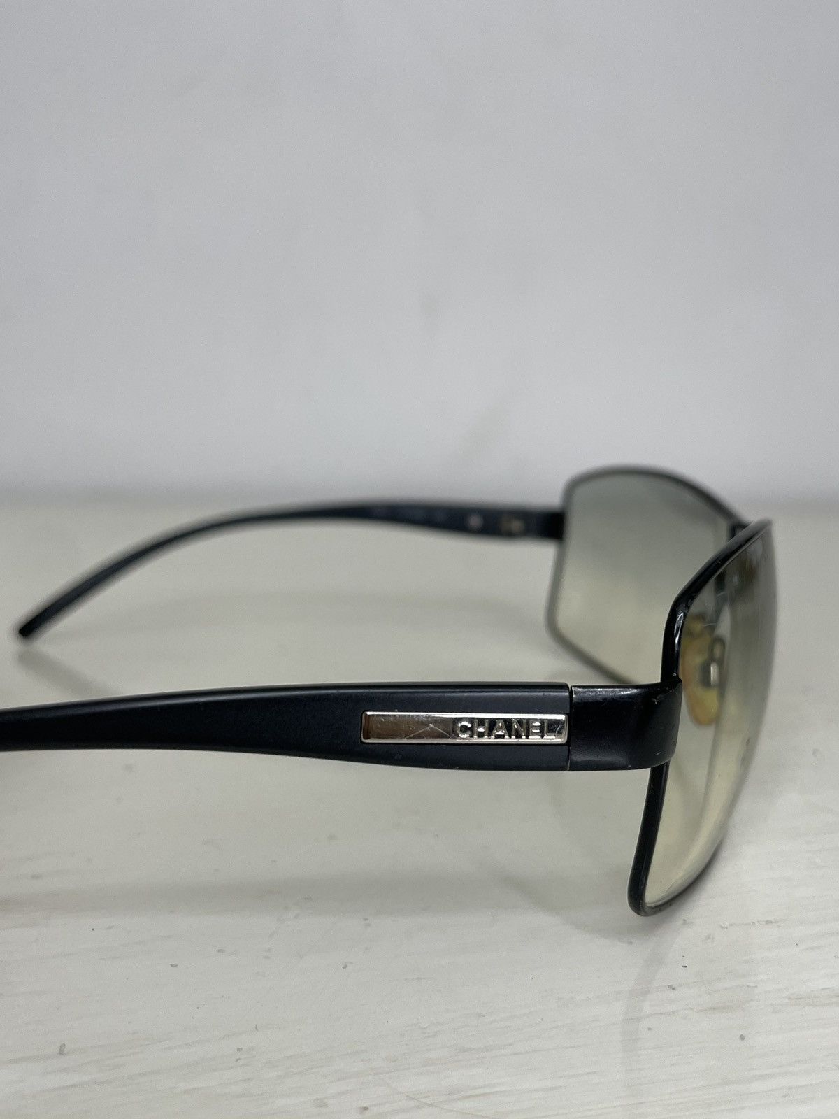 Chanel Early 2000 Chanel Sunglasses Y2K Size ONE SIZE - 4 Thumbnail