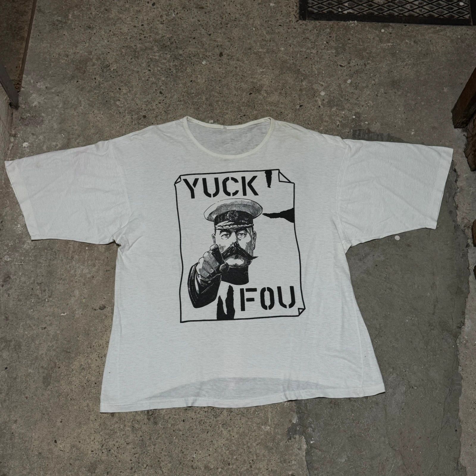 Vintage Vintage 80s “*uck you” army t-shirt Size US L / EU 52-54 / 3 - 1 Thumbnail