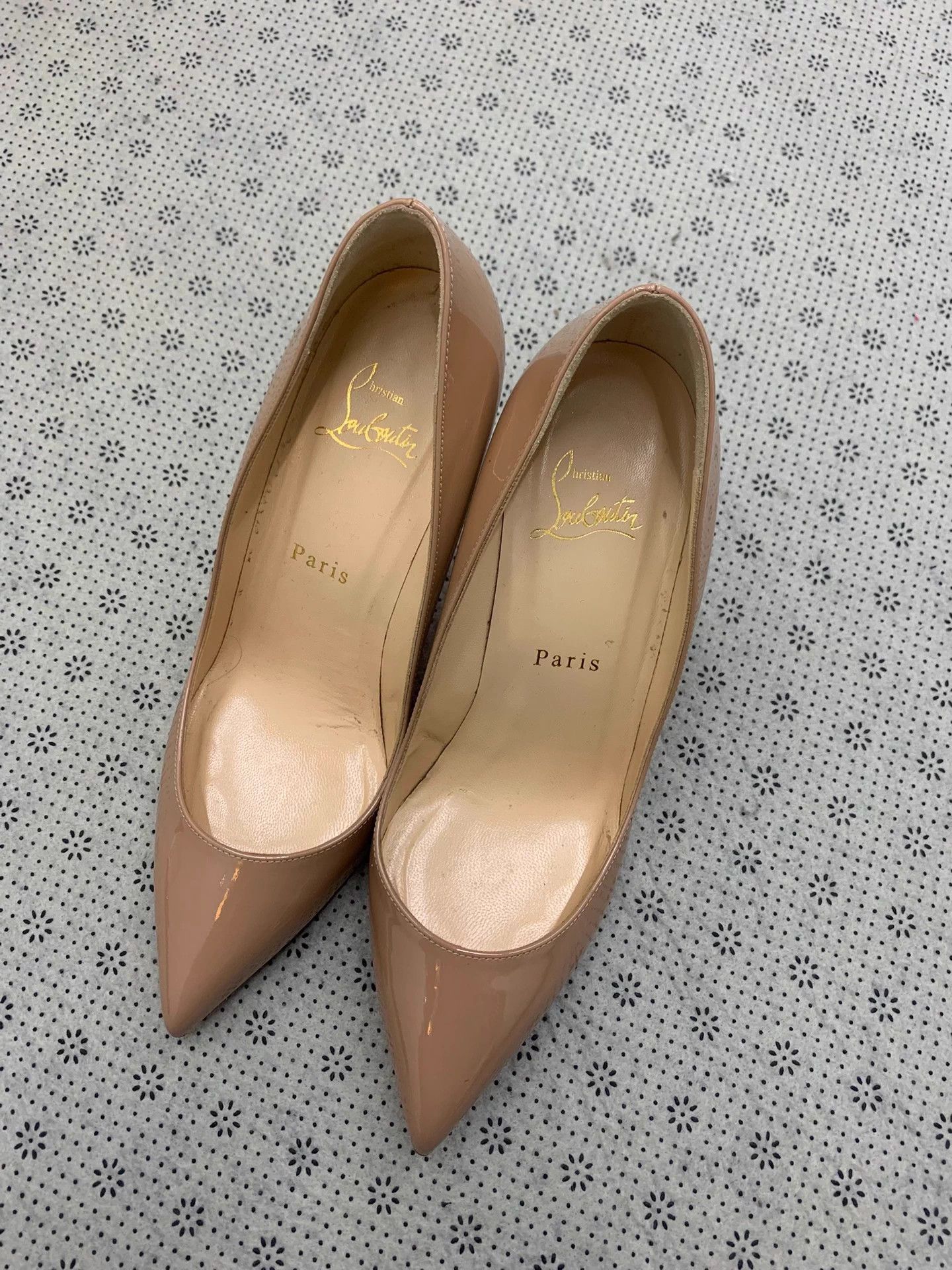Christian Louboutin CL Nude Patent Red Sole Heels 37 Unworn Size US 6 / IT 36 - 1 Thumbnail