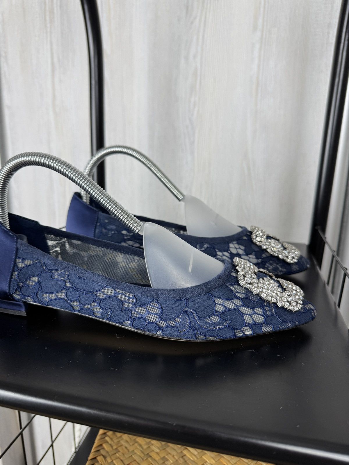 Manolo Blahnik Manolo Blahnik Navy Blue Lace and Satin Hangisi Ballet Flats Size US 9 / IT 39 - 4 Thumbnail