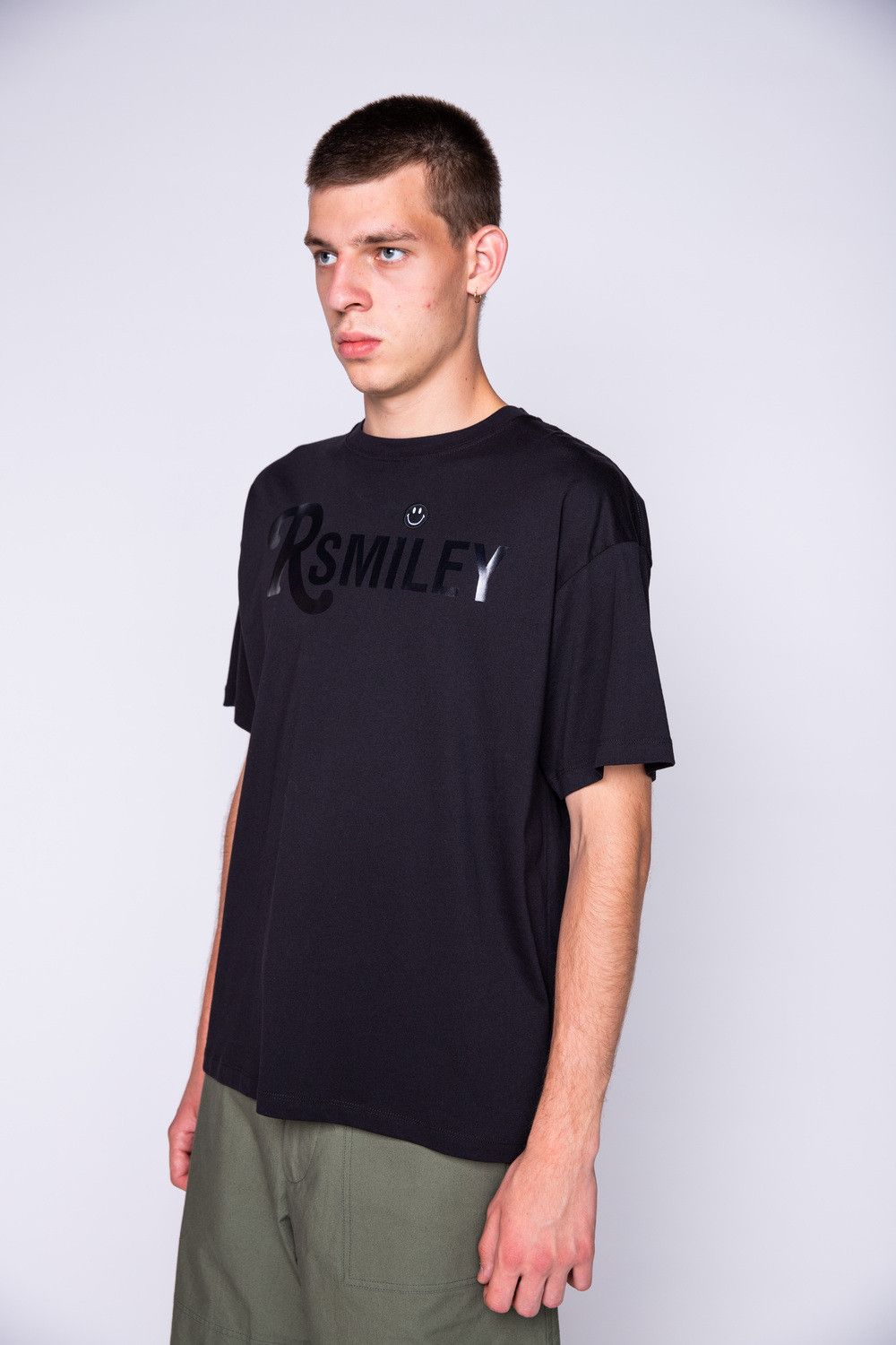 Raf Simons o1y0325 Logo Crewneck T-Shirt in Black Size US S / EU 44-46 / 1 - 2 Thumbnail