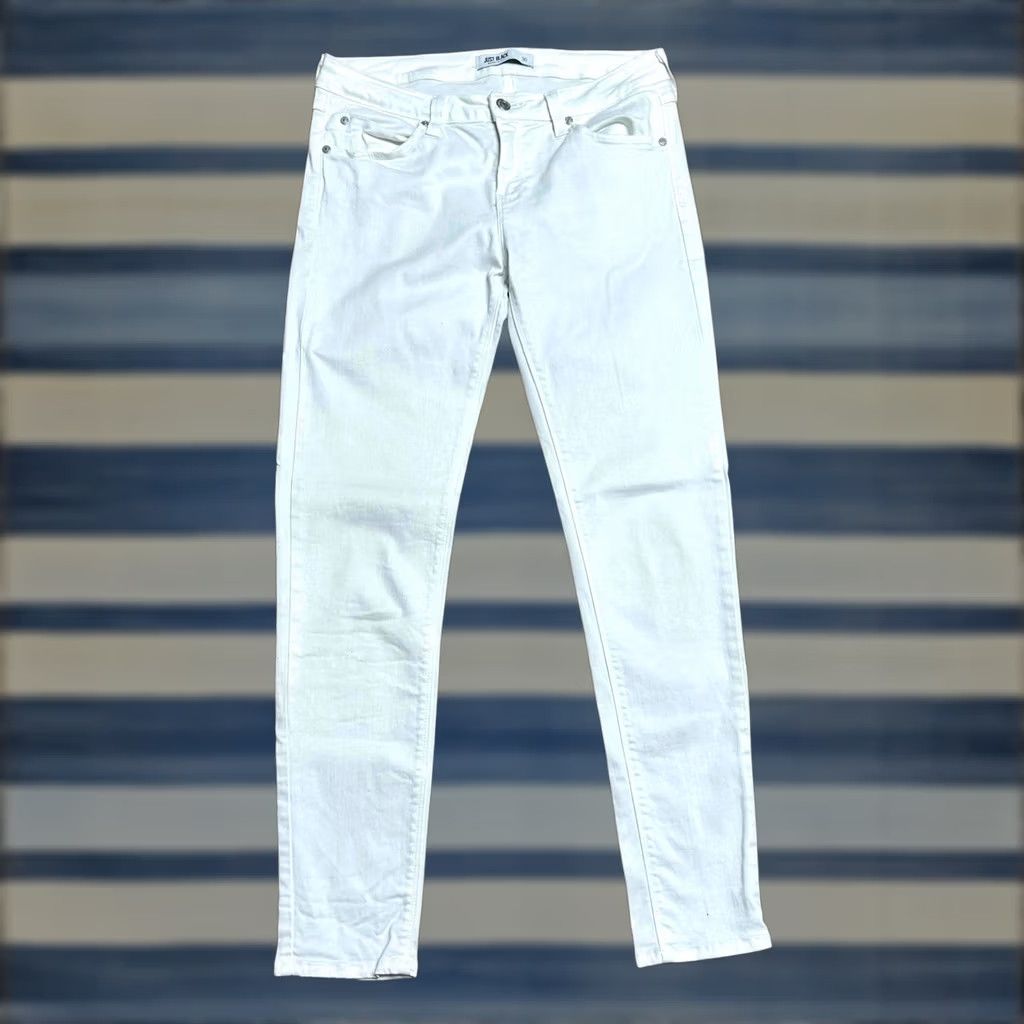 Vintage JUST BLACK Women's 30 Skinny Leg Solid White Denim Jean Pants Stretch 29" Inseam Size 30" / US 8 / IT 44 - 1 Thumbnail