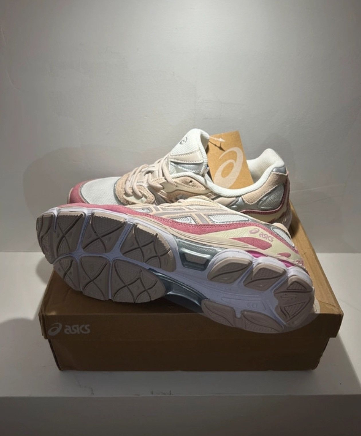Asics Basket neuf Size US 6.5 / IT 36.5 - 7 Thumbnail