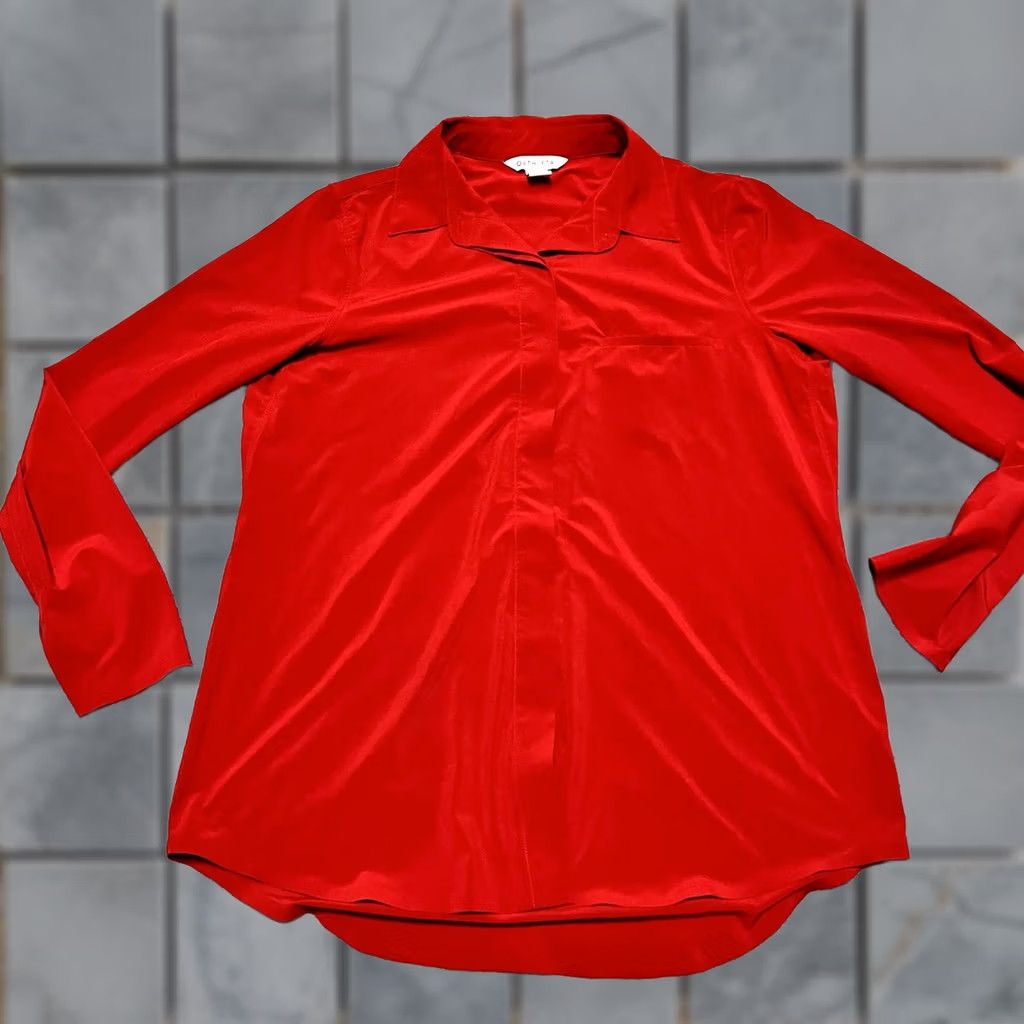 Athleta Athleta Shirt Womens Small Urbanite Top 2.0 Long Sleeve Button Red Performance Size S / US 4 / IT 40 - 1 Thumbnail