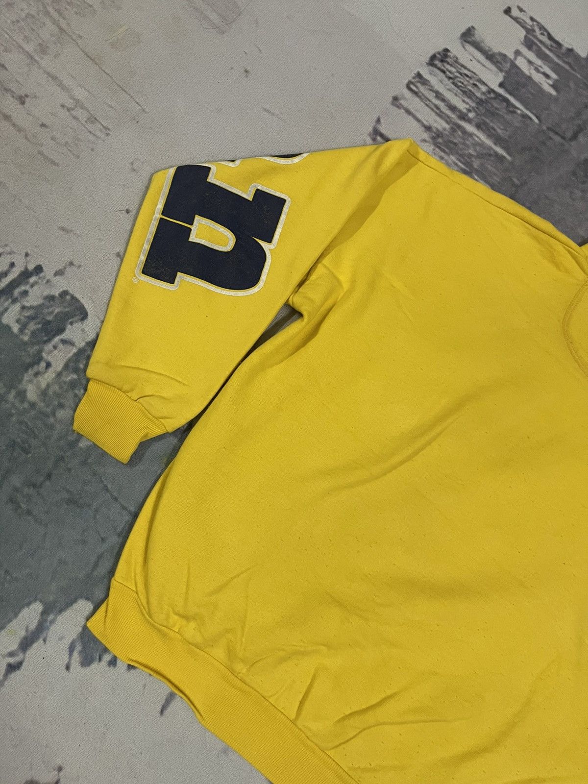 Vintage 90s THE UNIVERSITY OF MICHIGAN PULLOVER SPELLOYT DESIGN Size US L / EU 52-54 / 3 - 11 Thumbnail