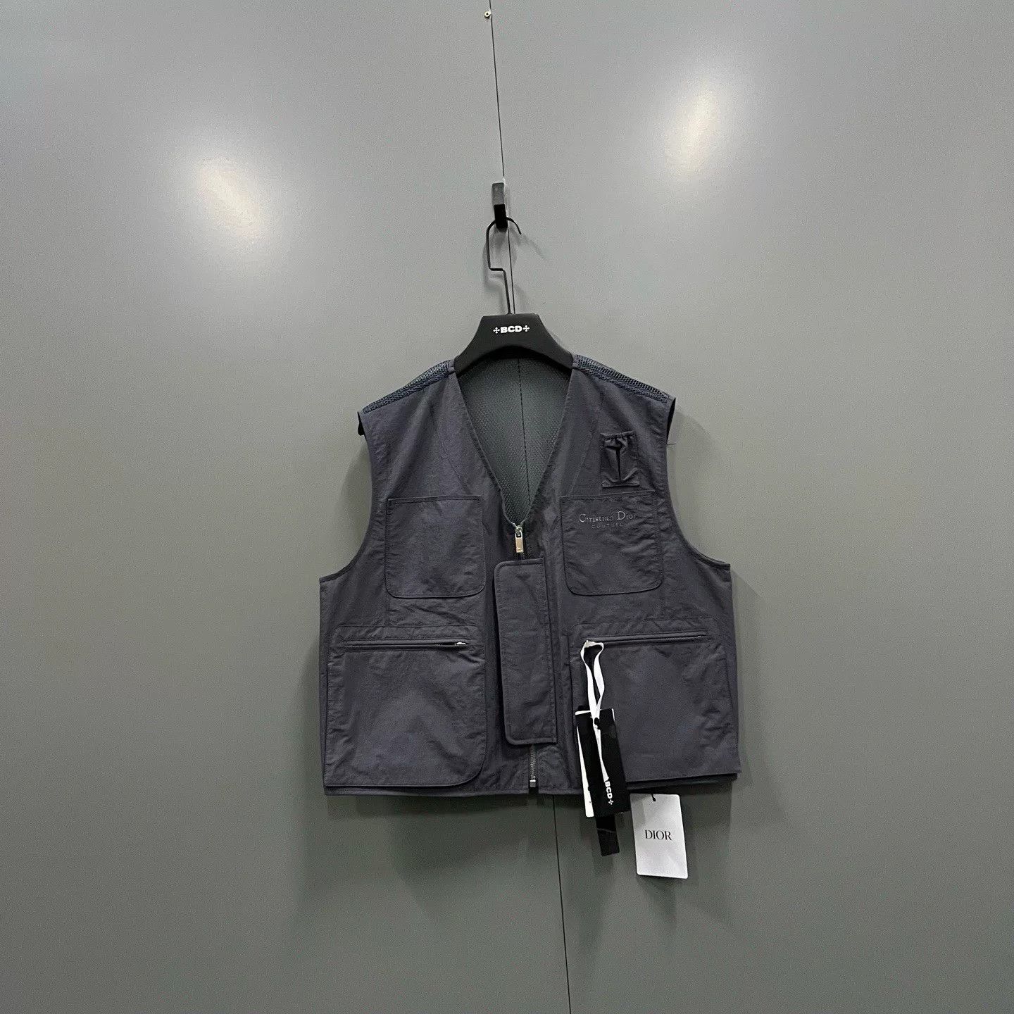 Dior gray multi-pocket zip vest by Dior Size US L / EU 52-54 / 3 - 1 Thumbnail