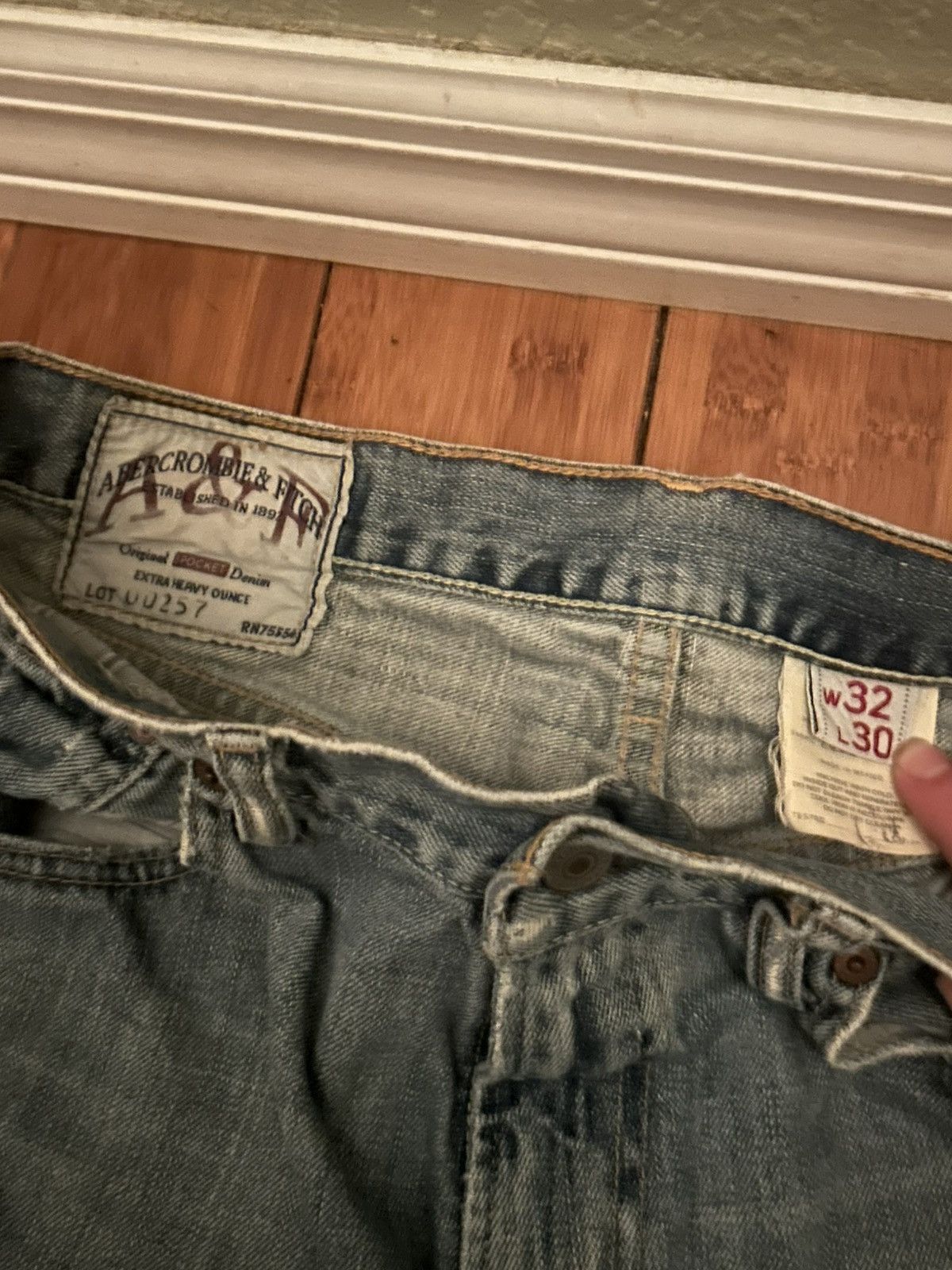 Vintage light wash A&F jeans Size US 32 / EU 48 - 3 Thumbnail