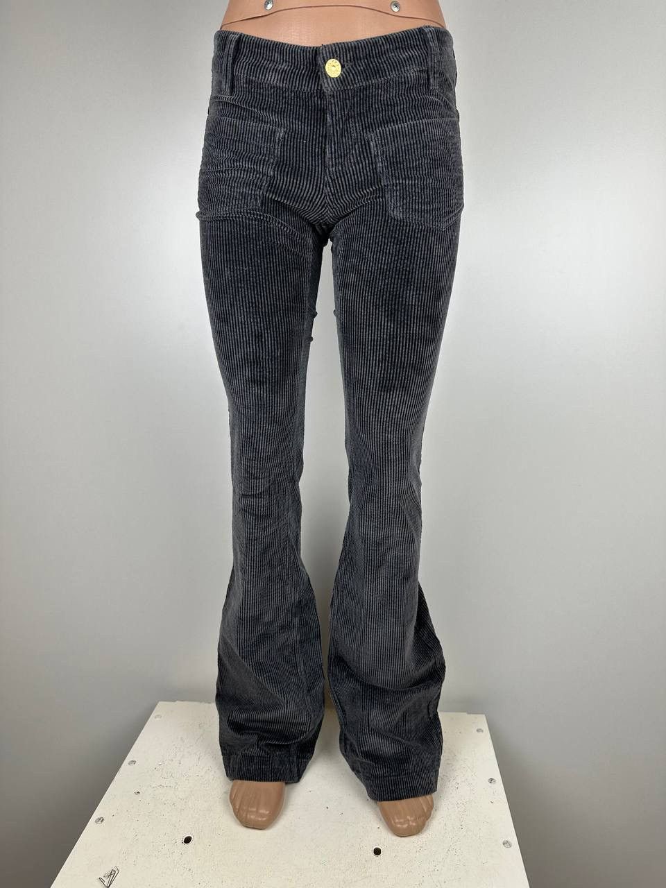 Gucci Pants Gucci Size 25" / US 0 / IT 36 - 1 Thumbnail