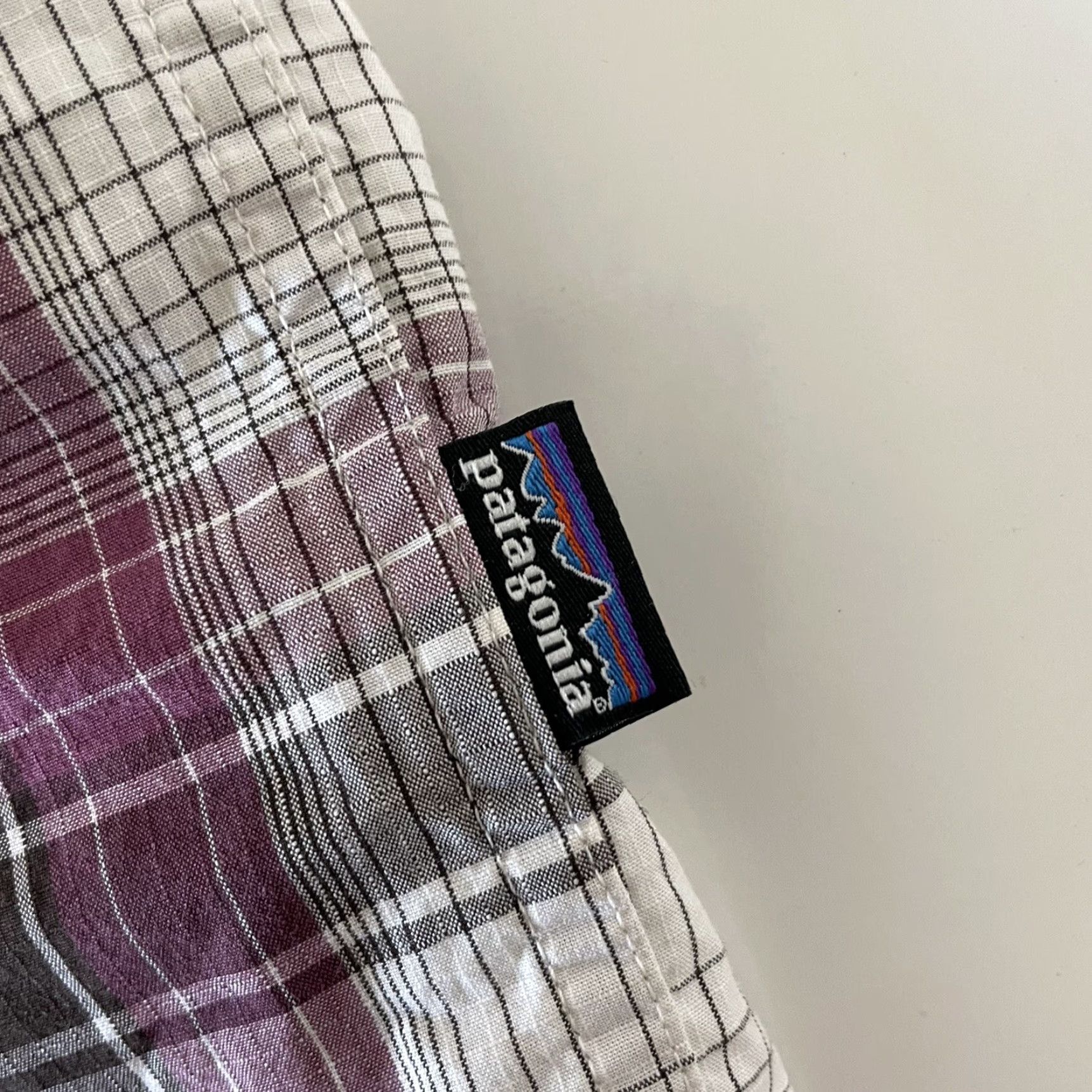 Patagonia Patagonia Shirt Short Sleeve Button-Up Plaid Purple S Mens Small Organic Size US S / EU 44-46 / 1 - 2 Thumbnail