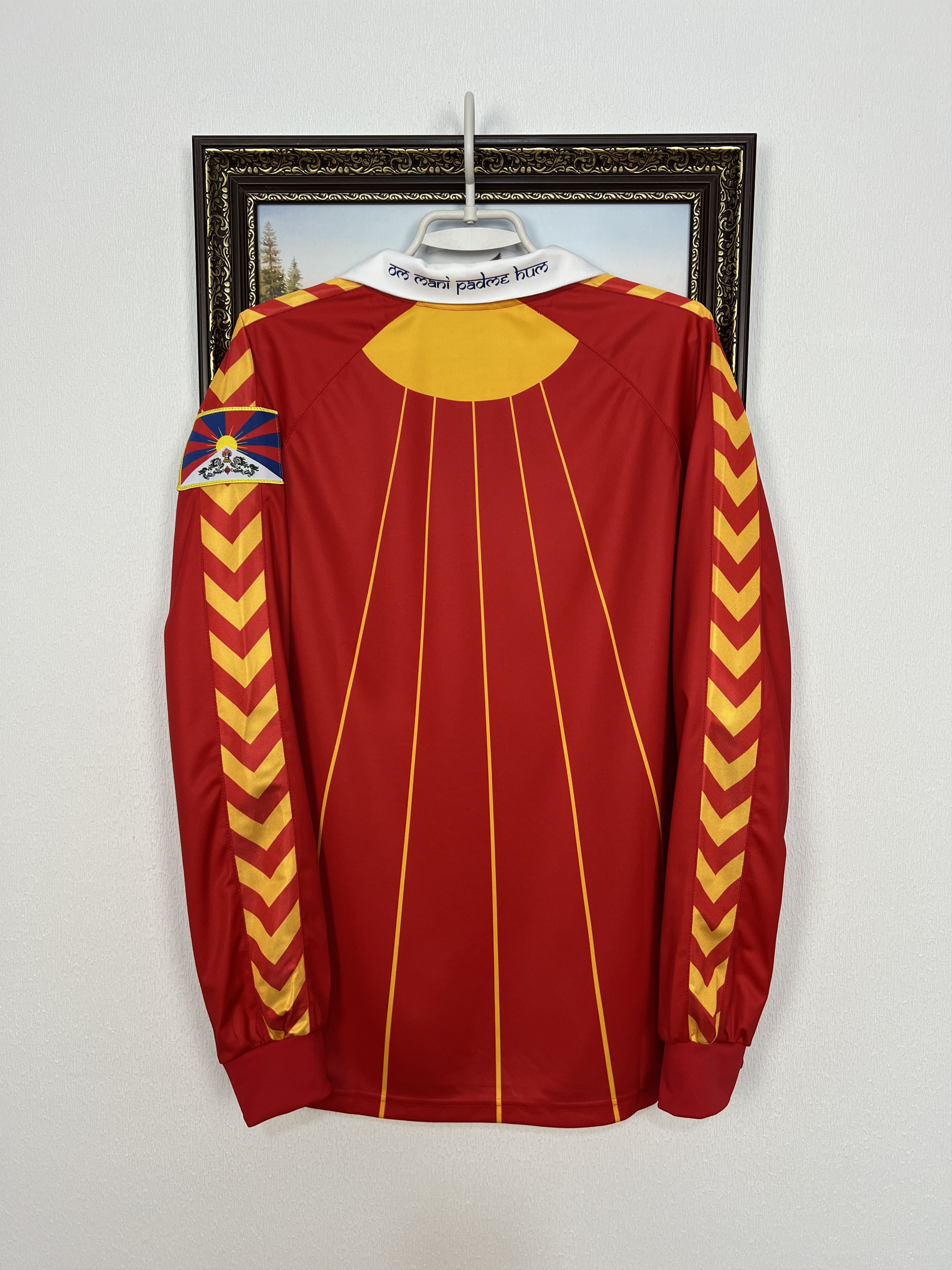 Hummel Tibet Home football shirt 2006 Long Sleeve Jersey Hummel Size US M / EU 48-50 / 2 - 12 Thumbnail