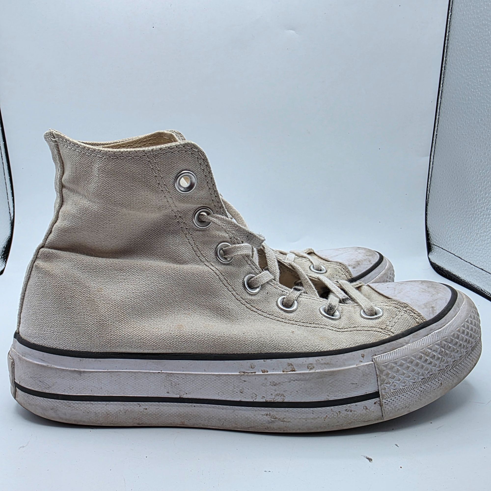 Converse Converse Chuck Taylor All Star Lift Womens Size 7 White Athl Size US 7 / IT 37 - 13 Thumbnail