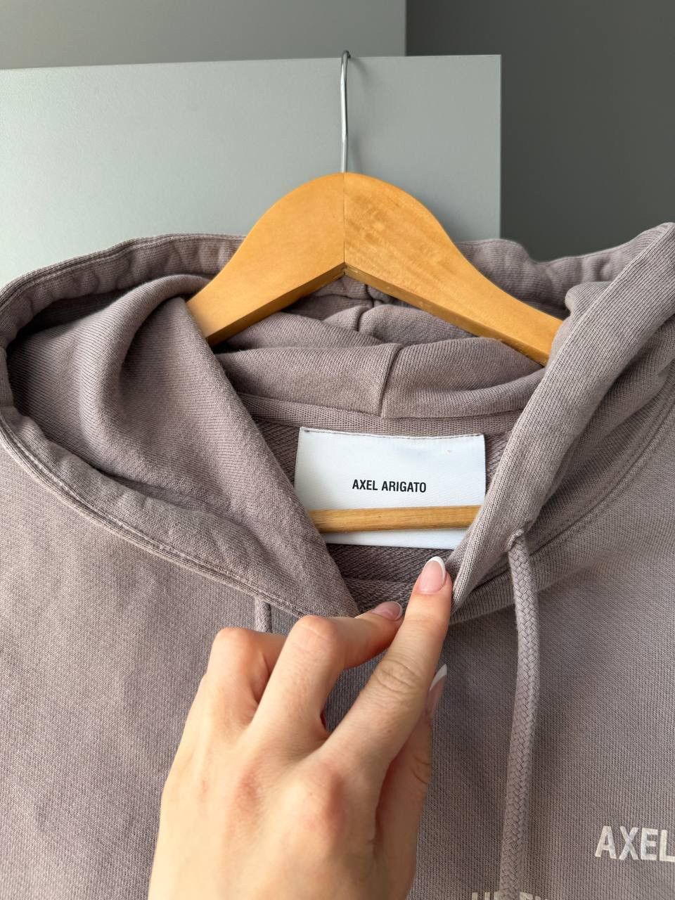 Axel Arigato Axel Arigato Hoodie Spellout Logo Hanging Seams Size US M / EU 48-50 / 2 - 5 Thumbnail