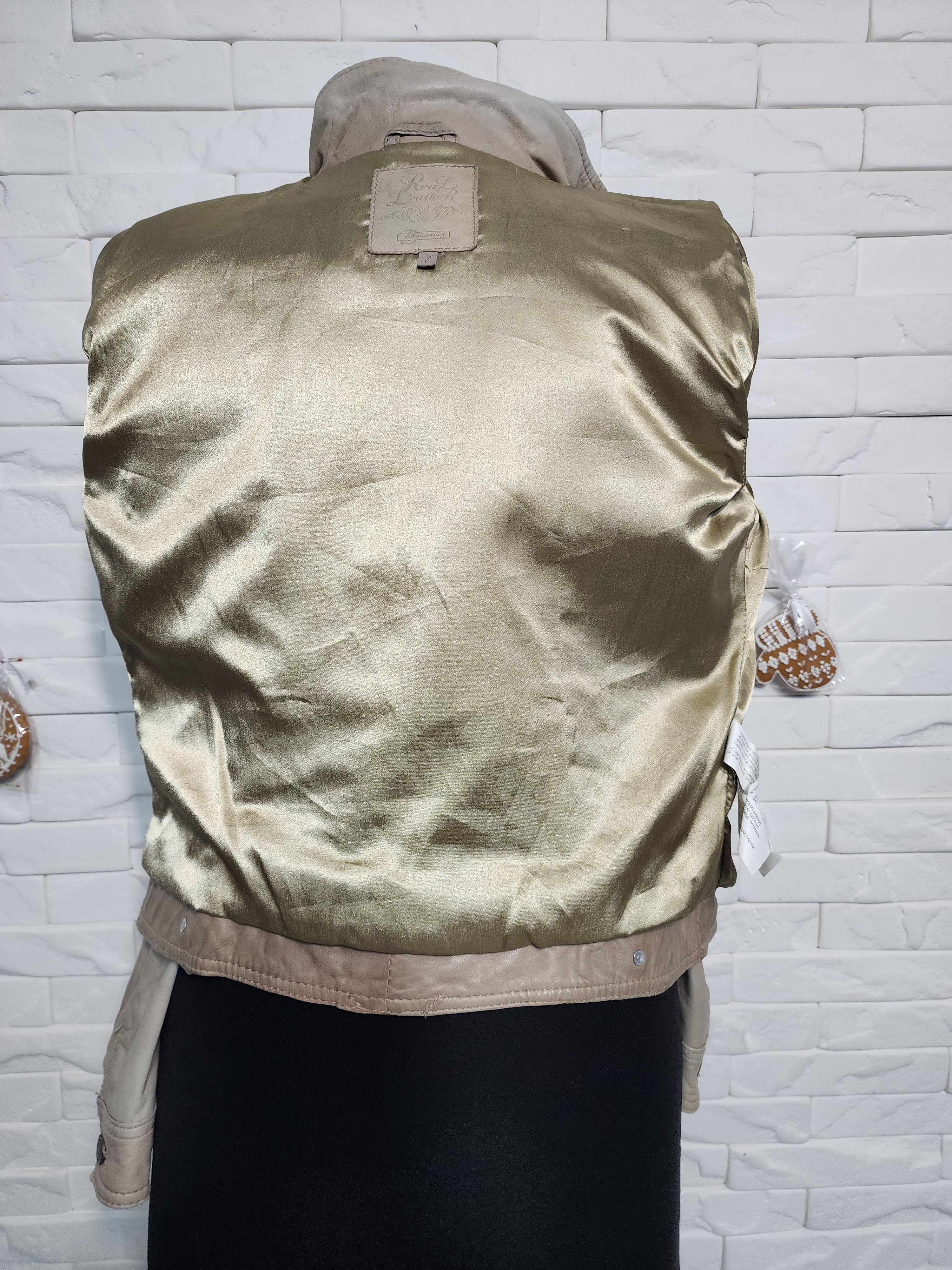 Genuine Leather Beige Leather Jacket: Women's Metal Button Front, Pockets Size M / US 6-8 / IT 42-44 - 7 Thumbnail