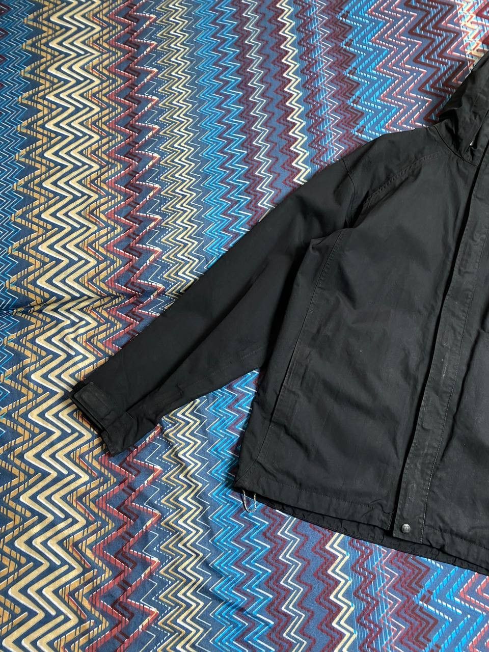 Berghaus Vintage Berghaus Waterproof Nylon Track Jacket Y2K Size US M / EU 48-50 / 2 - 16 Thumbnail