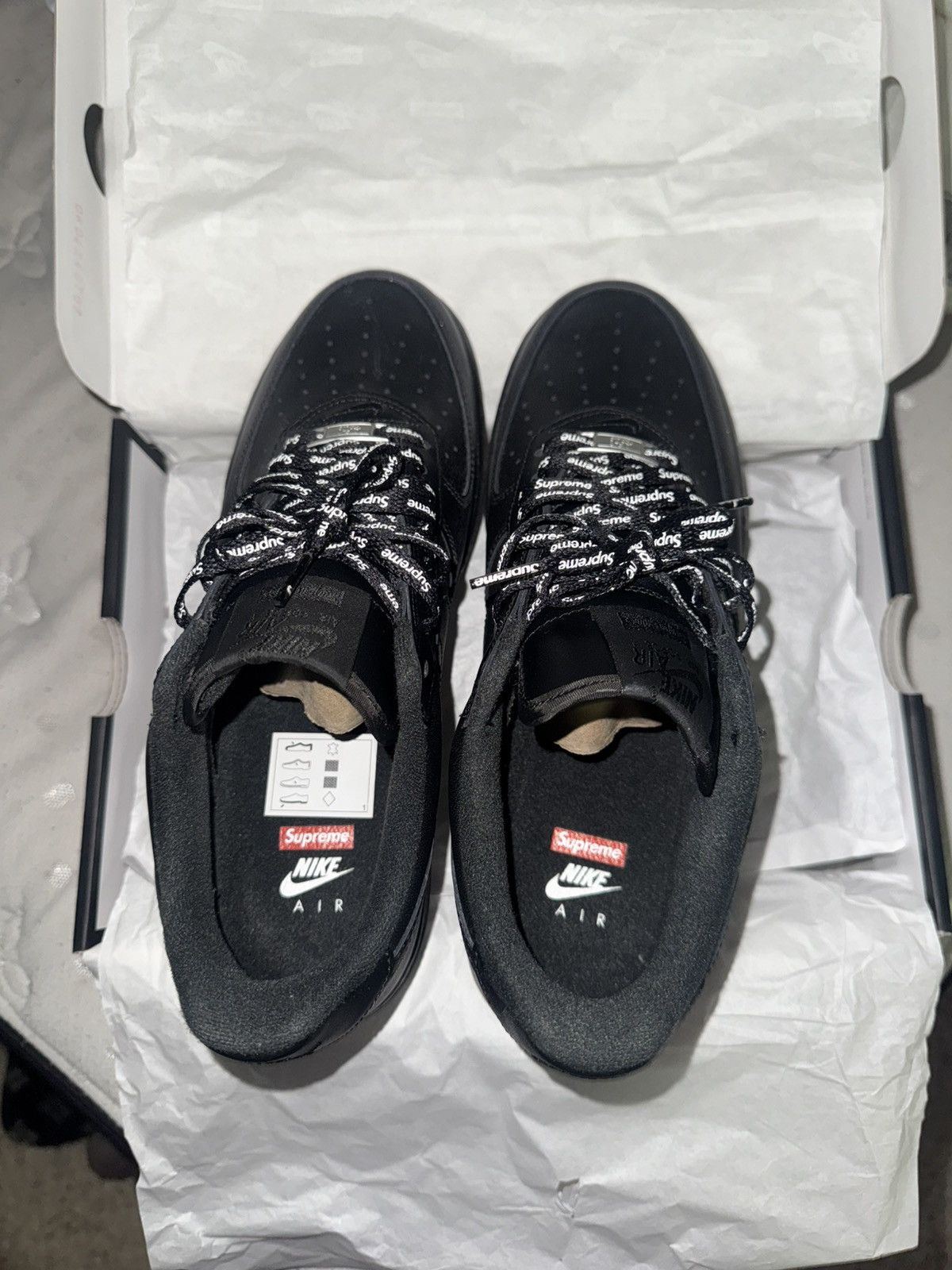 Nike × Supreme Supreme x Nike Air Force 1 Low - Black Size US 9 / EU 42 - 3 Thumbnail