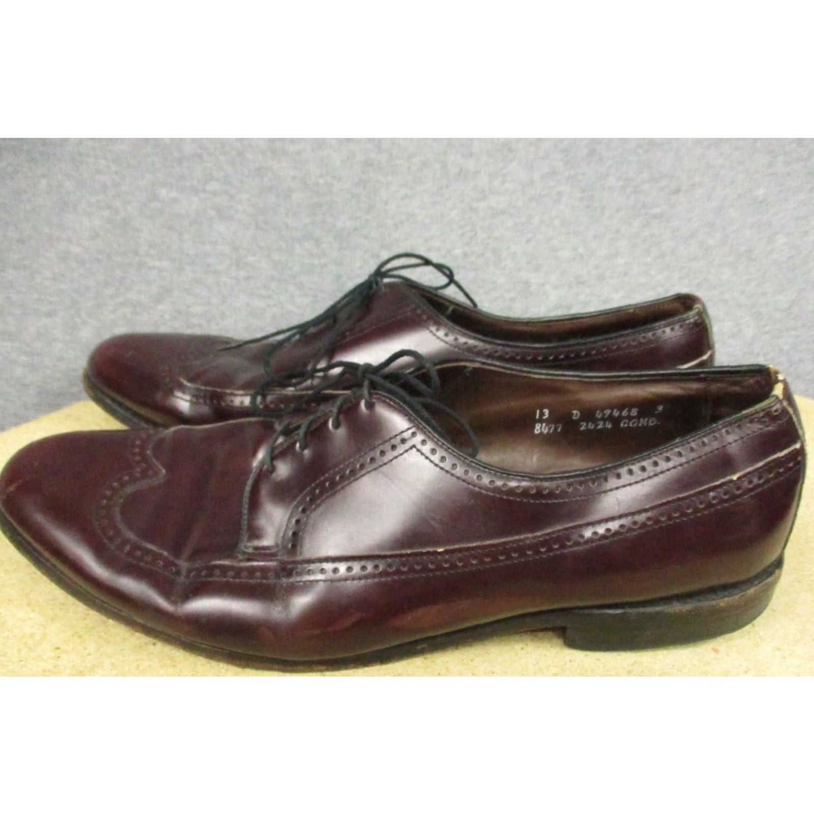 Allen Edmonds ALLEN EDMONDS Richmond Oxford 13 D Men's Burgundy Leather Wingtip Lace Up Shoes Size US 13 / EU 46 - 2 Thumbnail