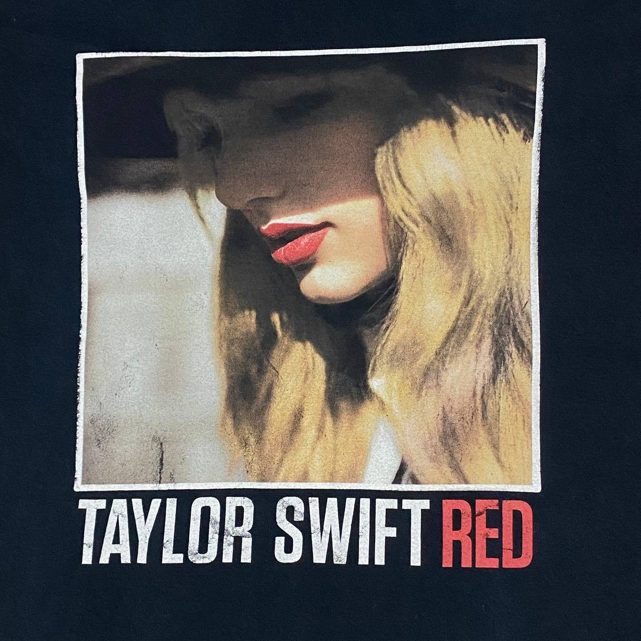Band Tees Solo singer taylor swift red band Size US XL / EU 56 / 4 - 2 Thumbnail