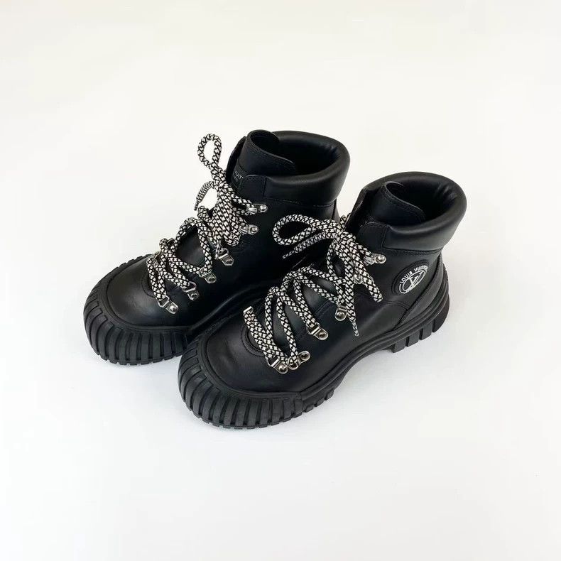 Louis Vuitton Louis Vuitton Hot Black Leather Boots Size US 7 / IT 37 - 1 Thumbnail