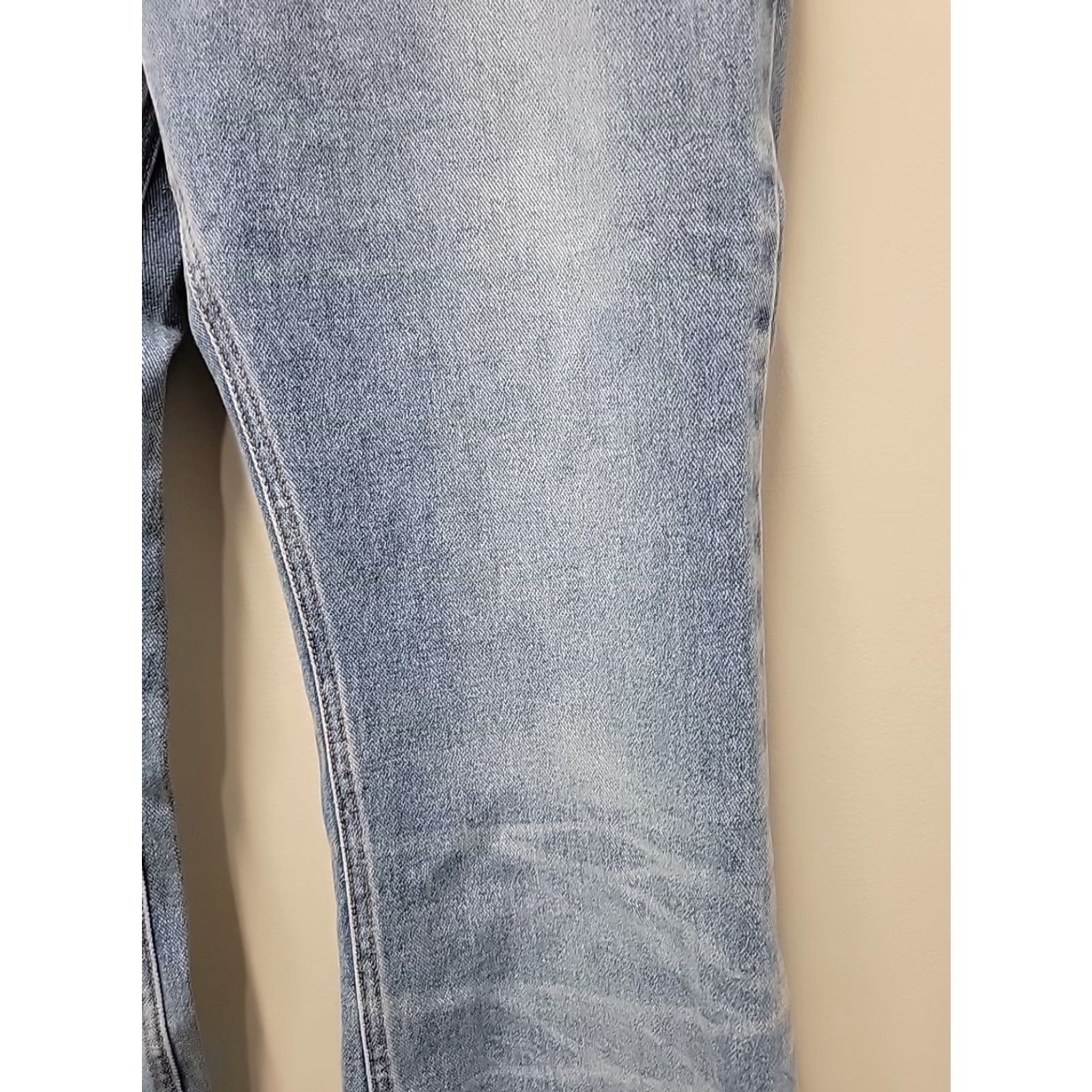Vintage VINTAGE Mudd Jeans Flared Denim 5-Pocket Low Rise 13 Womens Blue Light Wash 31 Inseam Regular Fit Size 24" / US 00 / IT 34 - 6 Thumbnail