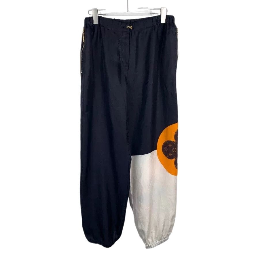 Louis Vuitton Louis Vuitton Monogram Silk Sweatpants 26 Size US 26 / EU 42 - 1 Thumbnail