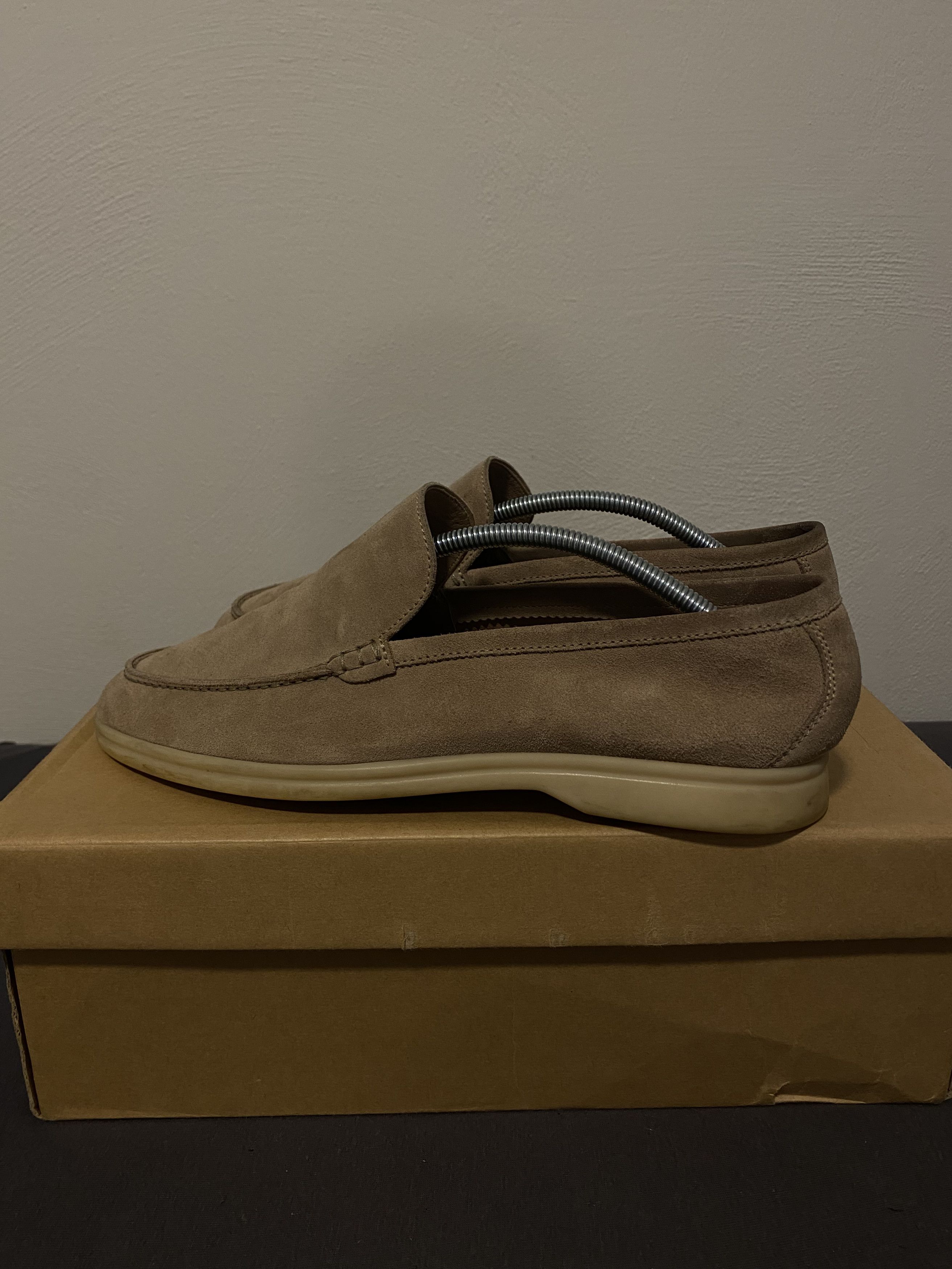 Loro Piana Loro Piana Summerwalk 44 Beige | Grailed