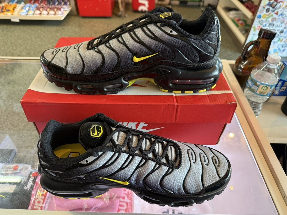 Nike Nike Airmax plus Size US 10.5 / EU 43-44 - 1 Thumbnail