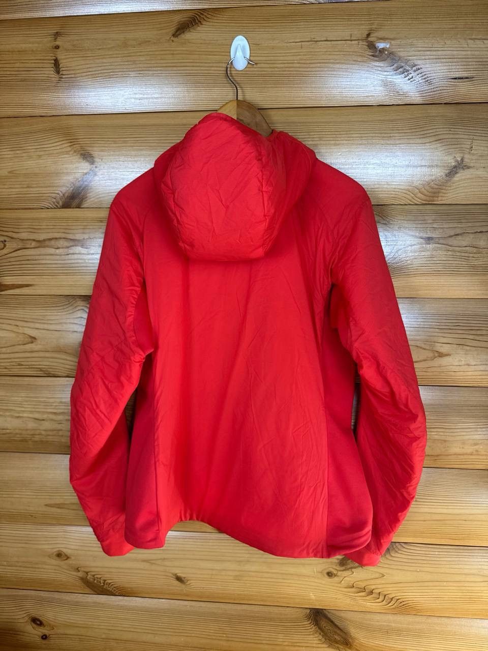 Arc'teryx Arc’teryx Atom LT Jacket Red Hooded Insulated Women Size US L / EU 52-54 / 3 - 8 Thumbnail