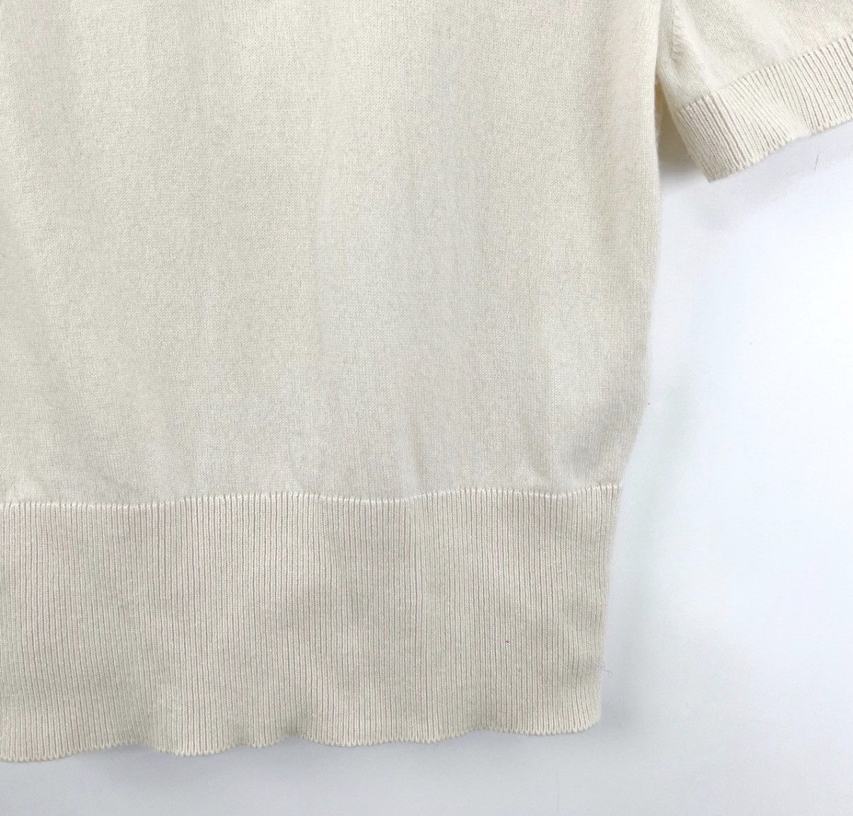 Chanel Chanel/Off-White Pearl Button Lapel Knit Short Sleeve K12 Size XXS / US 00 / IT 34 - 5 Thumbnail