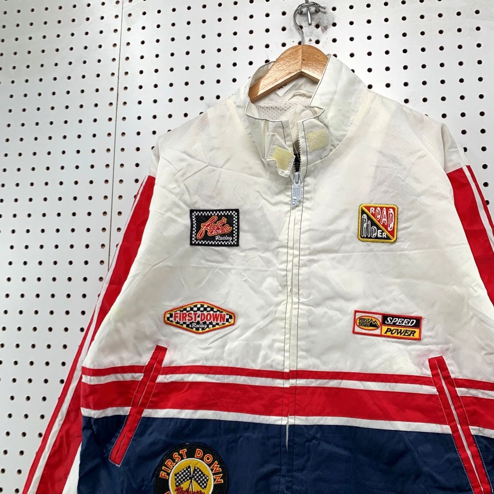 Vintage VINTAGE First Down Windbreaker Jacket Mens S White Racing Windbreaker Size US S / EU 44-46 / 1 - 7 Thumbnail