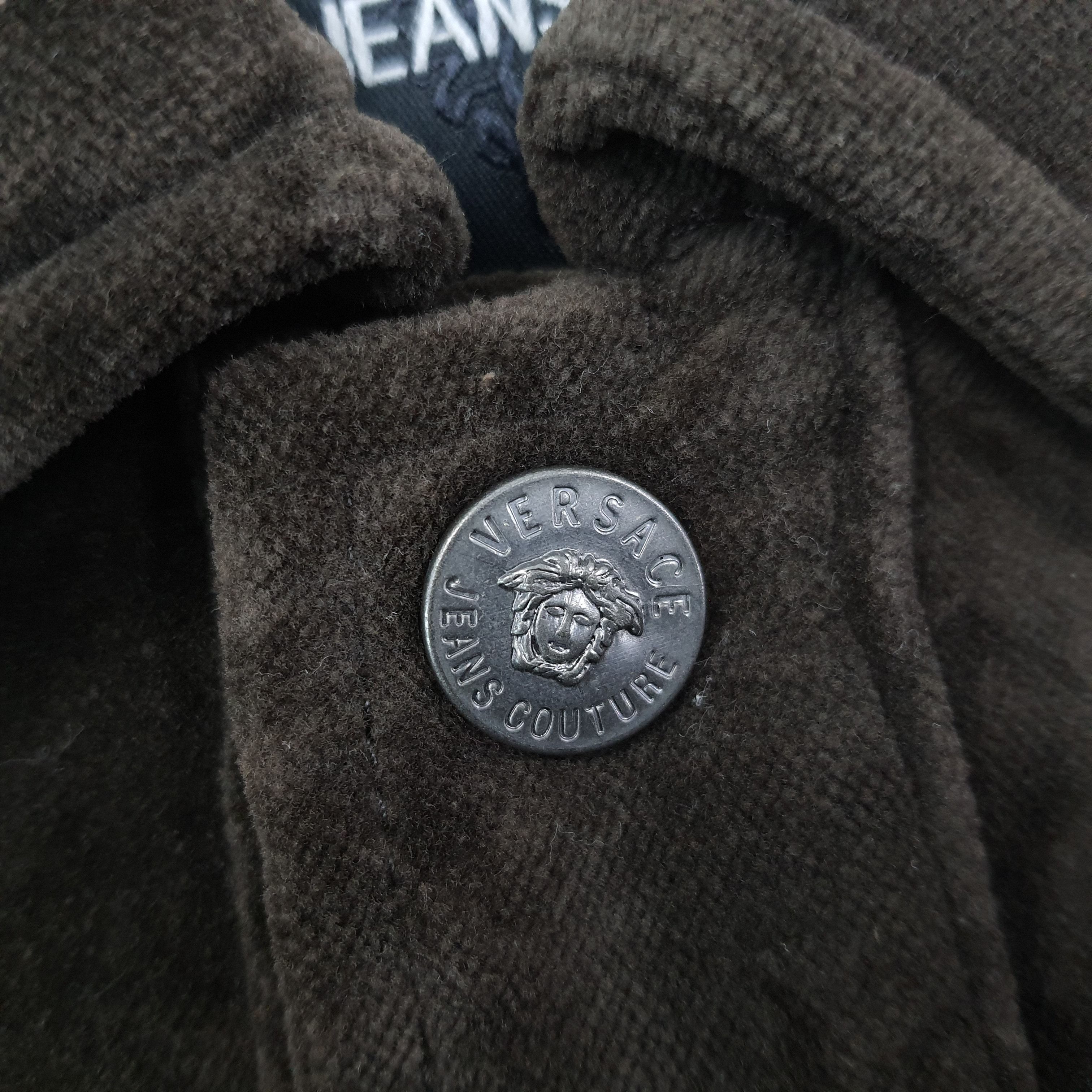 Versace Jeans Couture Vintage Versace Jeans Couture Velvet Jacket C247N28 Size US S / EU 44-46 / 1 - 4 Thumbnail