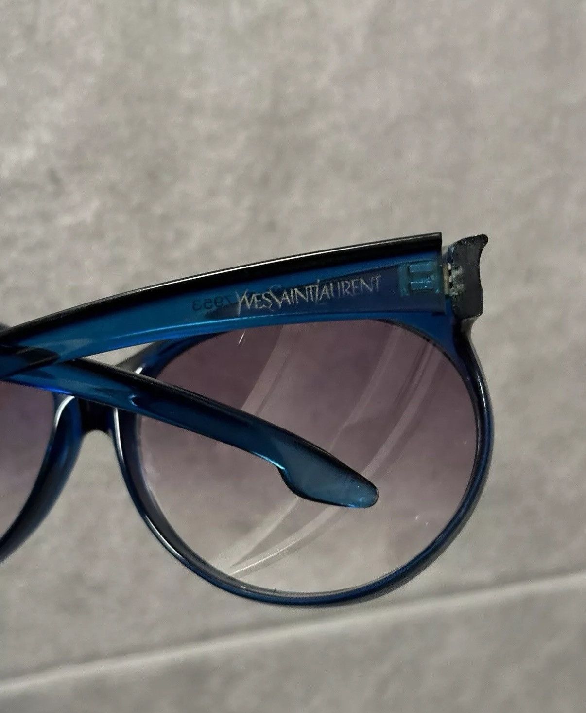 Vintage × Yves Saint Laurent Yves Saint Laurent Big Cat Eye Round Plastic Sunglasses Size ONE SIZE - 9 Thumbnail