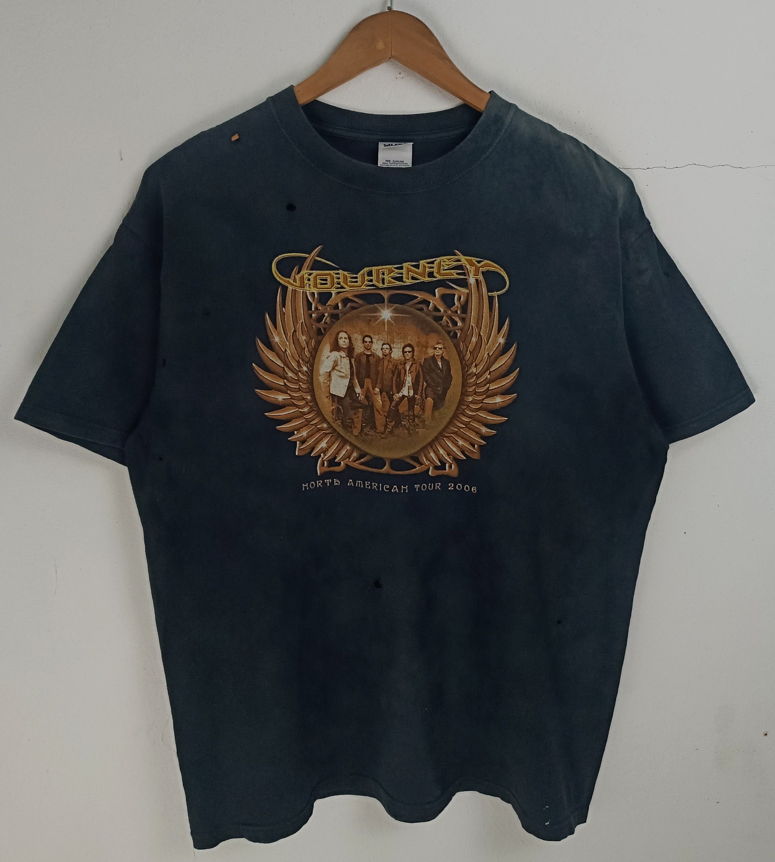 Band Tees THRASHED FADED VINTAGE 2006 JOURNEY TOUR bon jovi acdc Size US XL / EU 56 / 4 - 3 Thumbnail