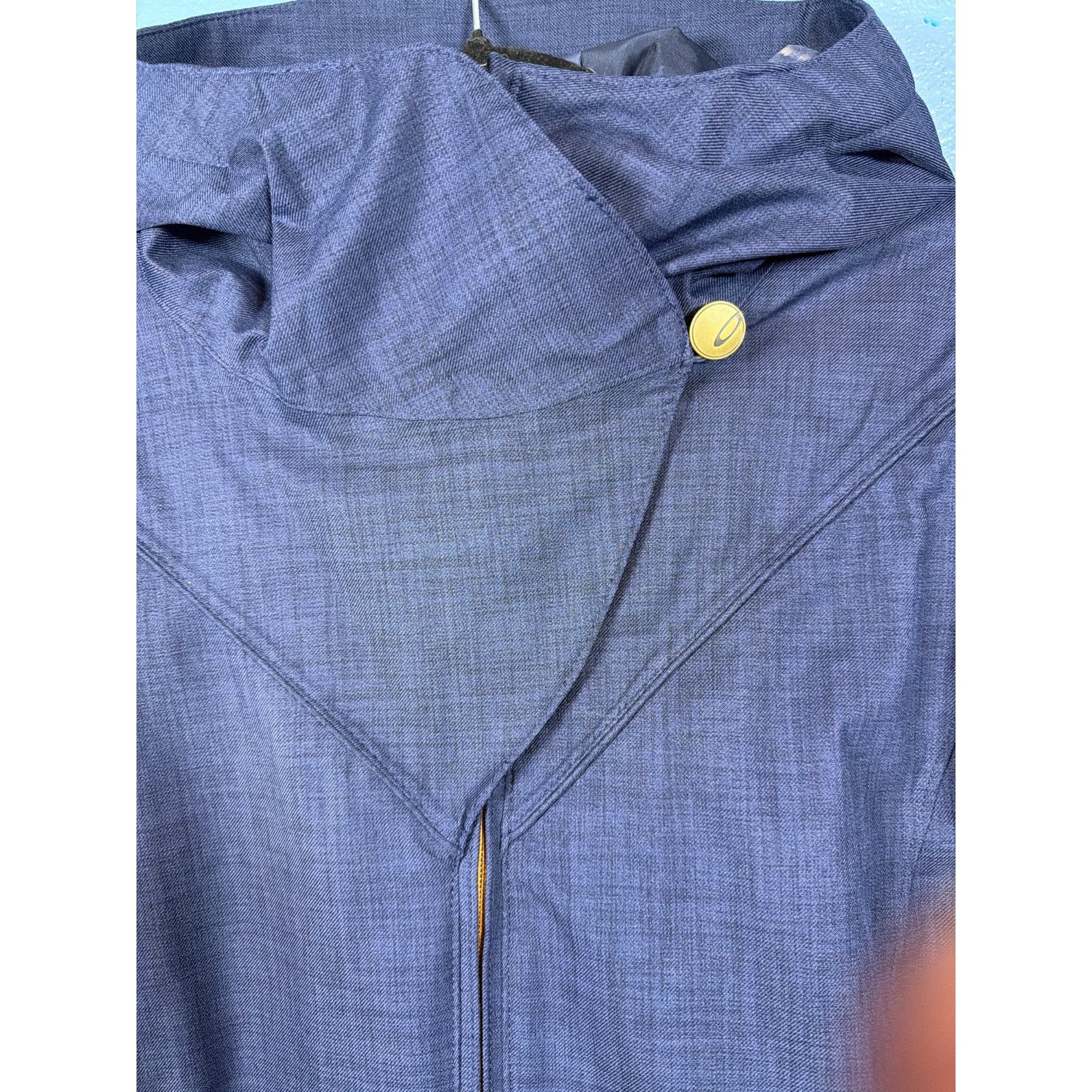 Oakley New Oakley GB Eco Shell Snowboard Jacket Women's Large Navy Size L / US 10 / IT 46 - 12 Thumbnail