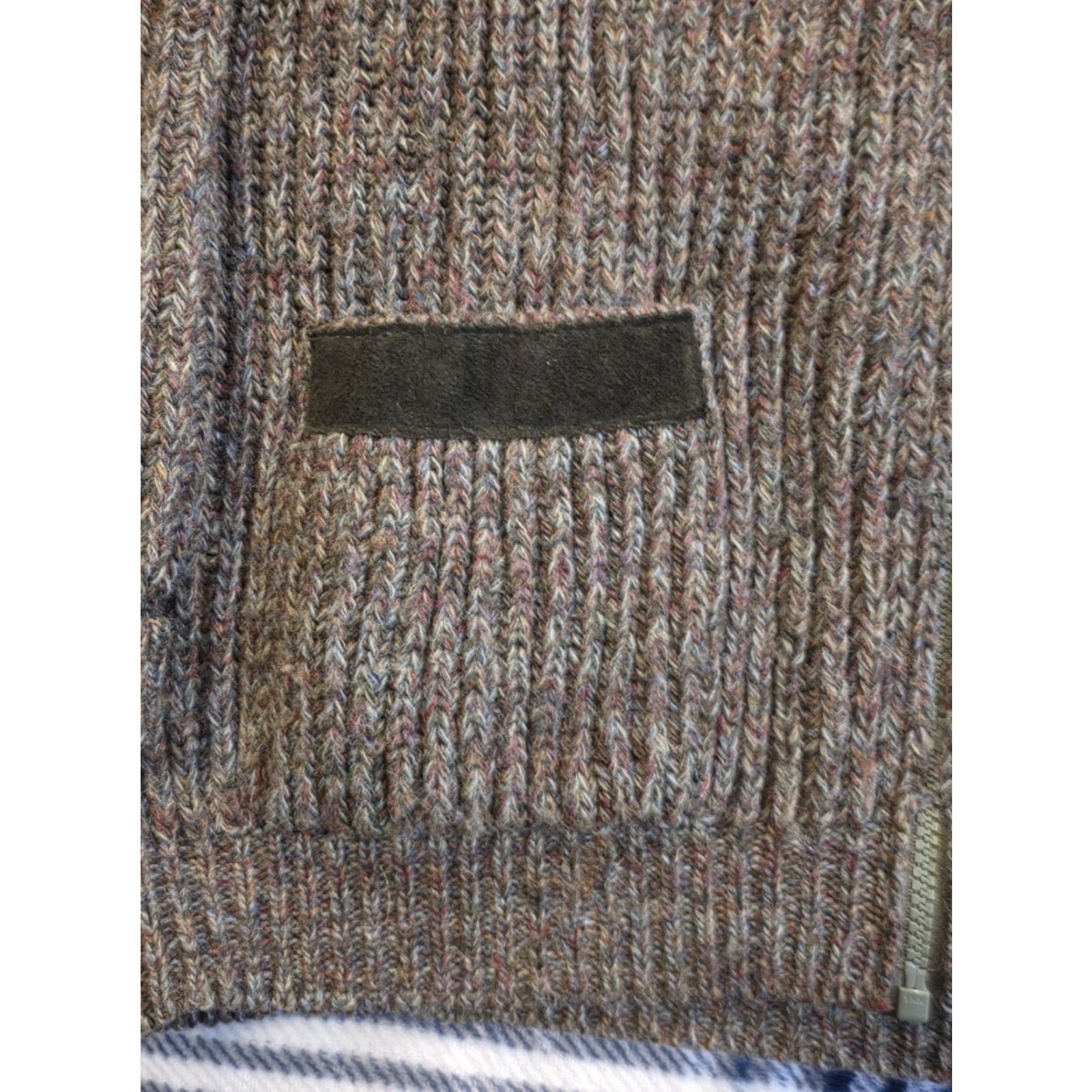 Vintage VINTAGE Brenire Wool Sweater Brown Green Scotland Suede Patches Full Zip Men's 42 Large Brown Wool Suede Patches Full Zip 90s Mens UK Size US L / EU 52-54 / 3 - 5 Thumbnail