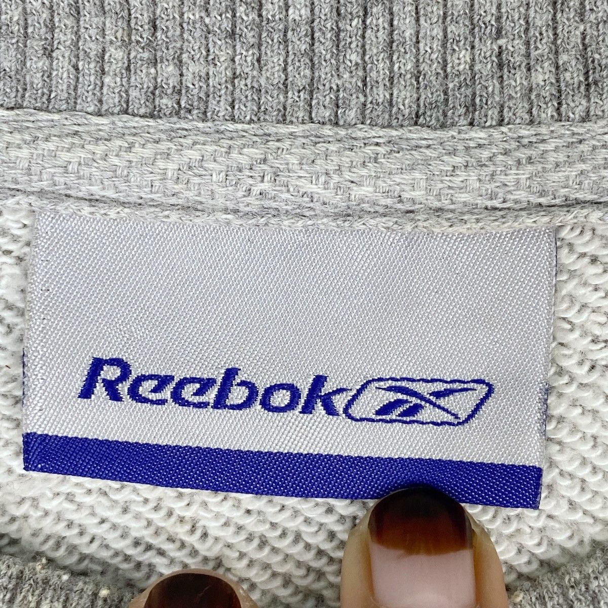 Reebok Vintage Reebok Embroidered Sweatshirt Crewneck Pullover Size US L / EU 52-54 / 3 - 5 Thumbnail
