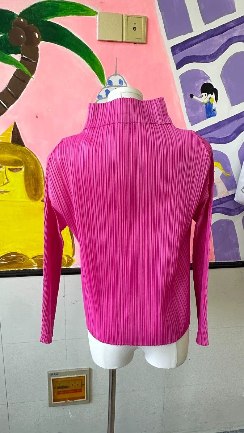 Issey Miyake Issey Miyake Rose pink pleated semi-high neck long-sleeved Size L / US 10 / IT 46 - 2 Thumbnail