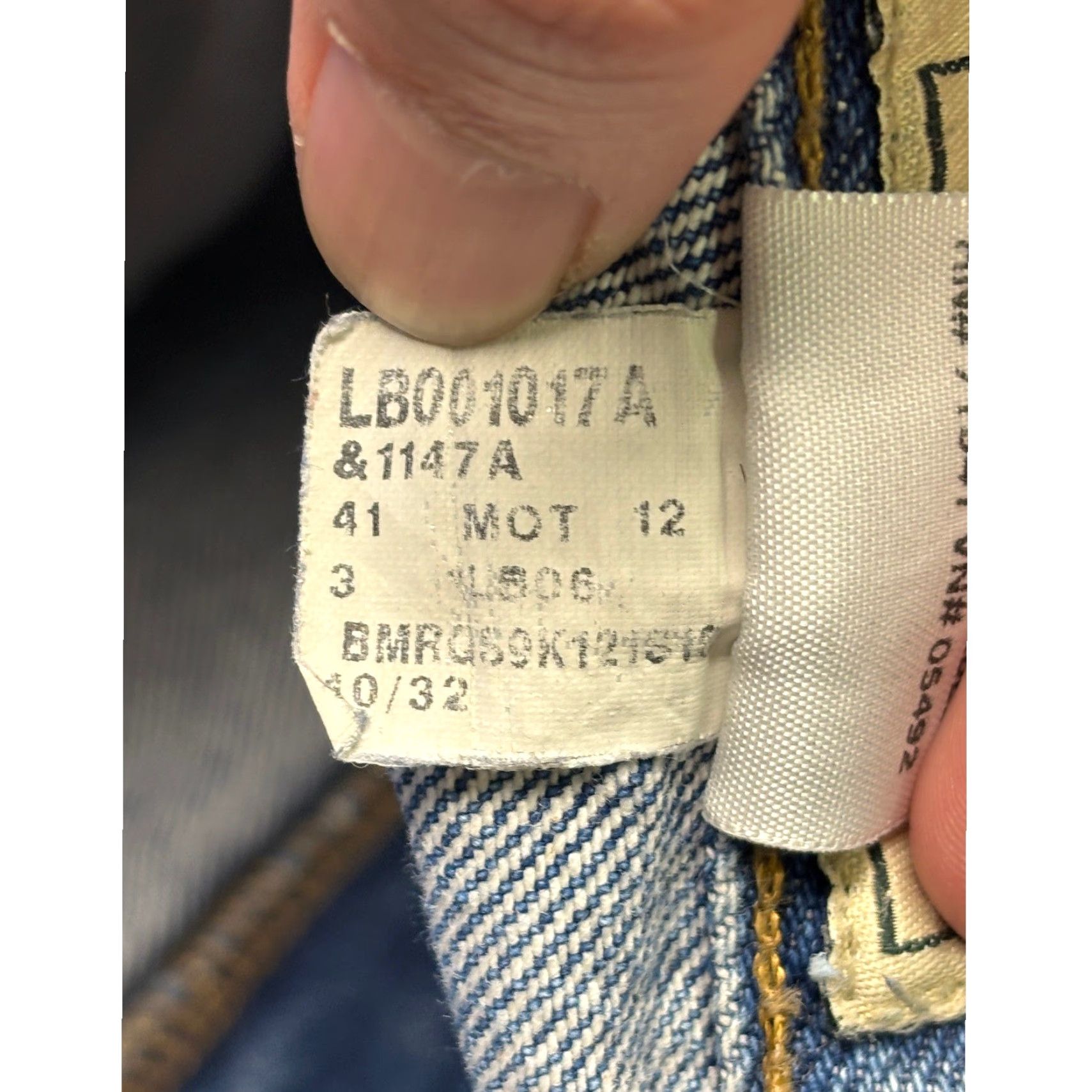 Vintage LL Bean Natural Fit Mens Jeans 40x28 Blue 100% Cotton Denim Straight Relaxed Five-Pocket Zip Button Closure Leather Patch Mens Size US 40 / EU 56 - 6 Thumbnail
